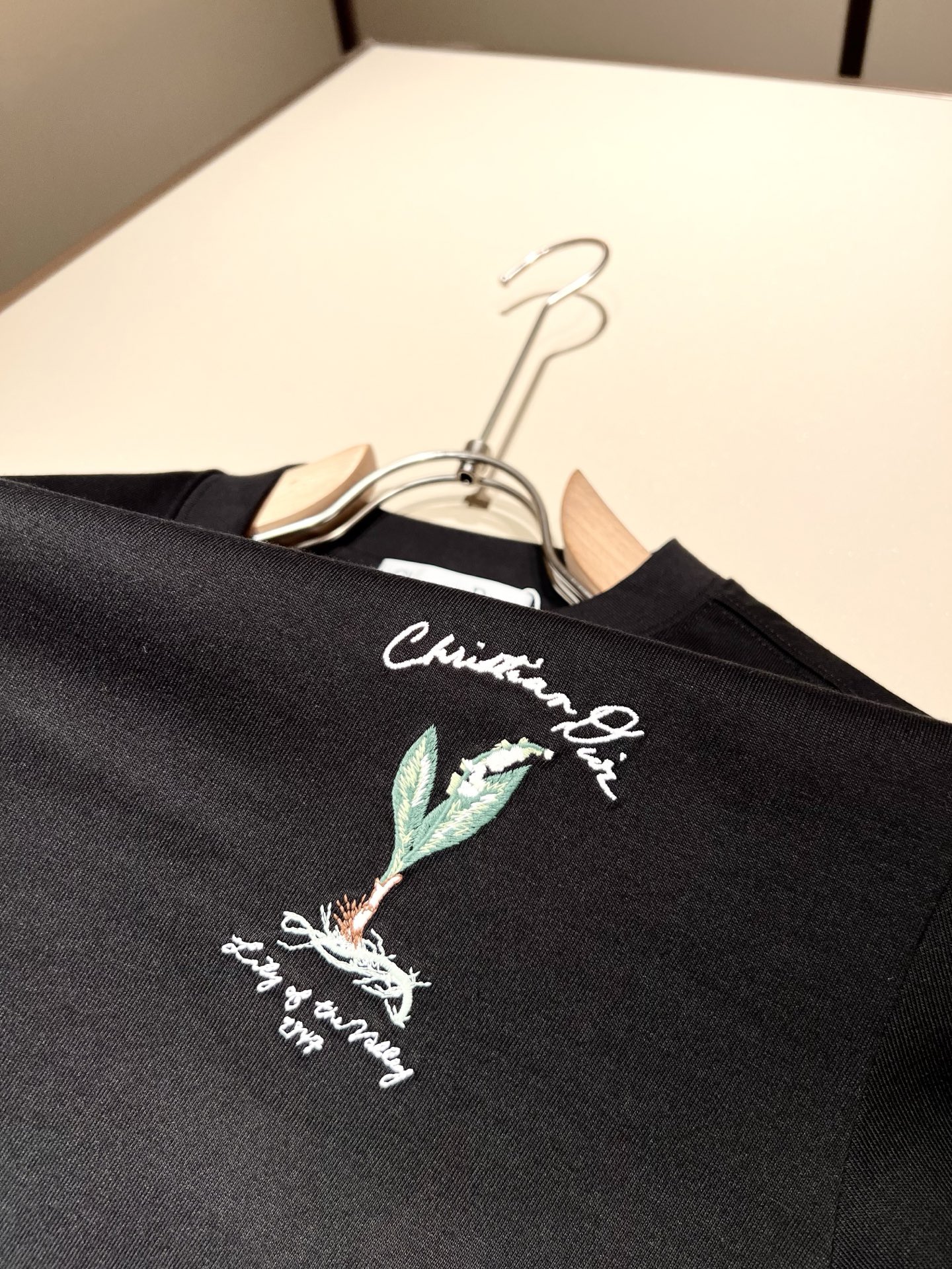  Dio*迪家 2025春夏新款男女同款👫短袖T恤，专柜同步发售！定制专属260克纯棉面料，定制原版工艺