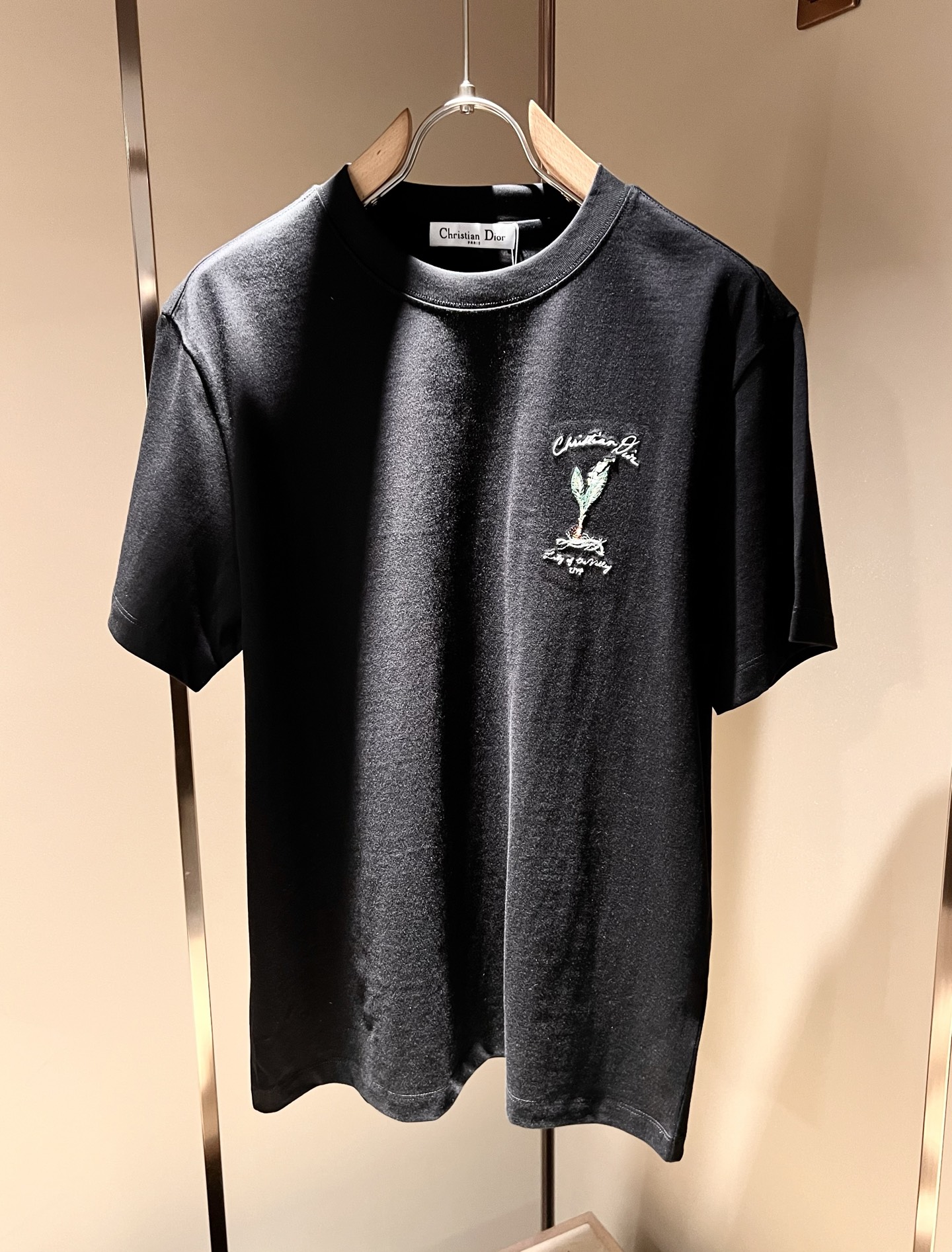  Dio*迪家 2025春夏新款男女同款👫短袖T恤，专柜同步发售！定制专属260克纯棉面料，定制原版工艺