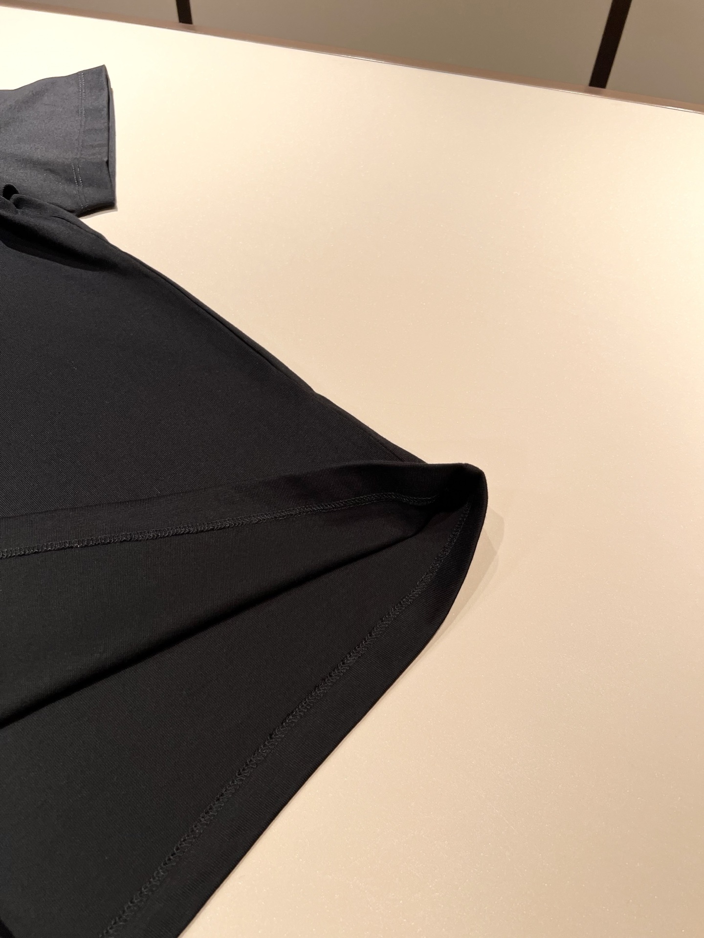  Dio*迪家 2025春夏新款男女同款👫短袖T恤，专柜同步发售！定制专属260克纯棉面料，定制原版工艺