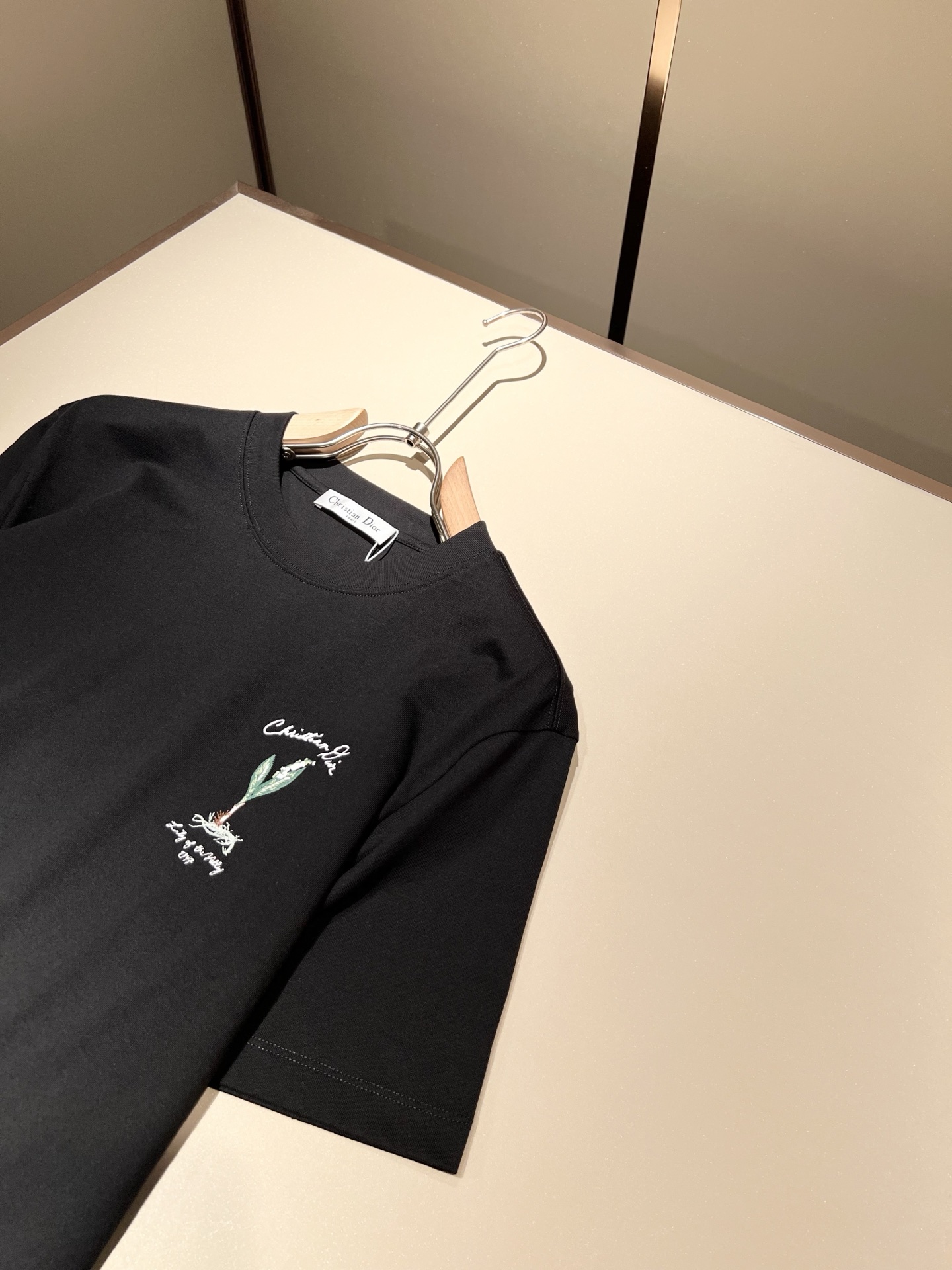  Dio*迪家 2025春夏新款男女同款👫短袖T恤，专柜同步发售！定制专属260克纯棉面料，定制原版工艺