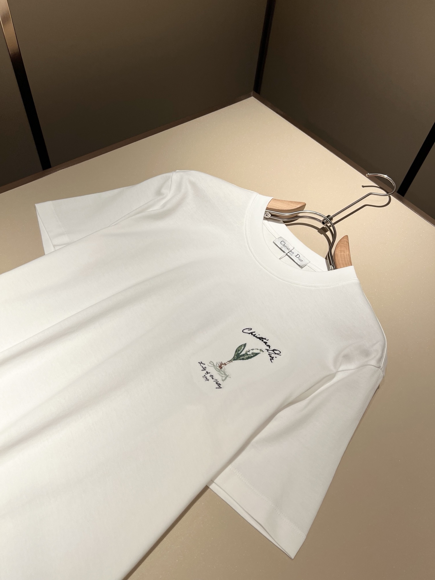  Dio*迪家 2025春夏新款男女同款👫短袖T恤，专柜同步发售！定制专属260克纯棉面料，定制原版工艺