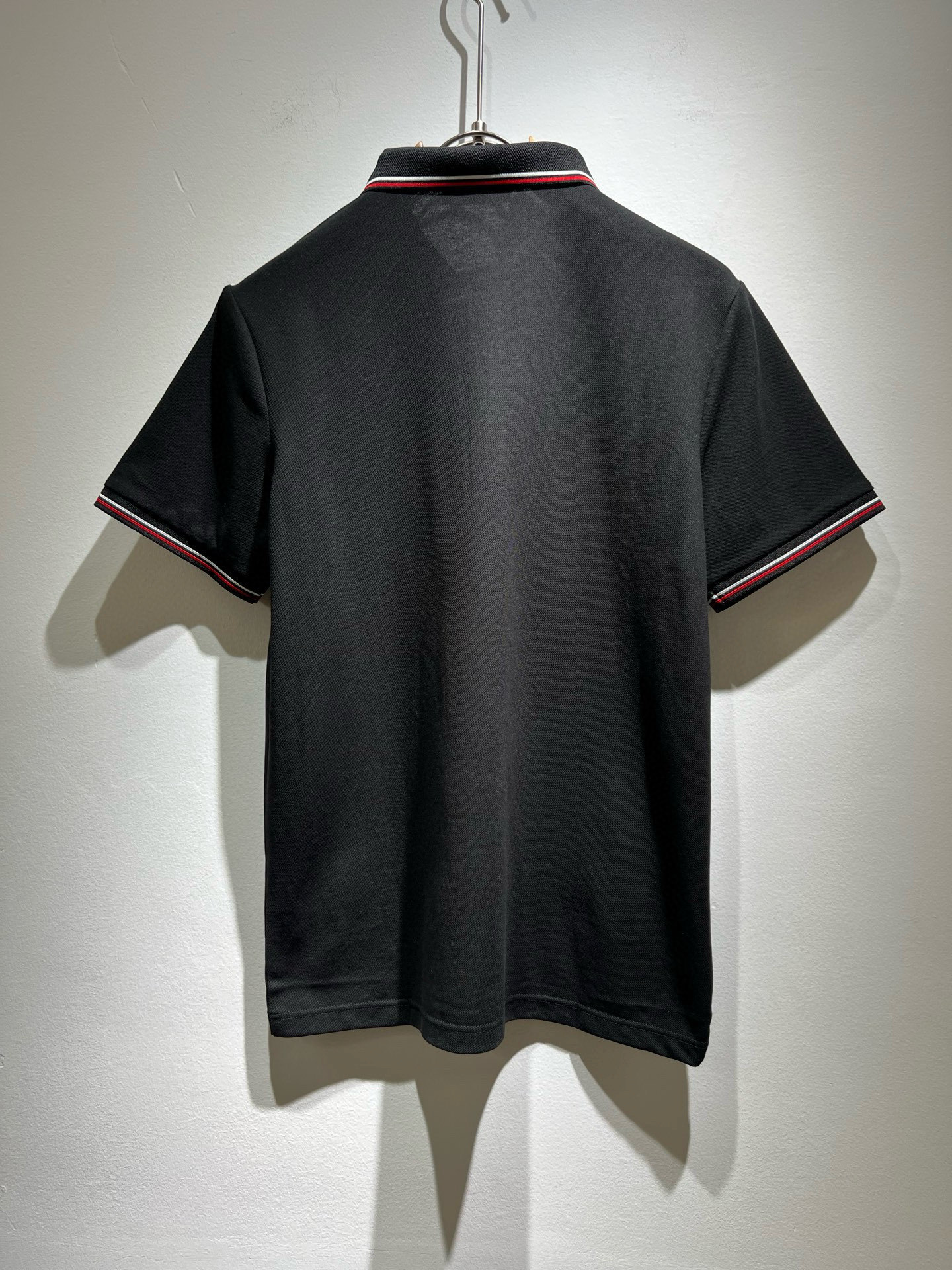 ThomBrow*e汤姆*朗 ~2025春夏新品!官网同步有售,休闲经典翻领短袖Polo衫,独特设计魅