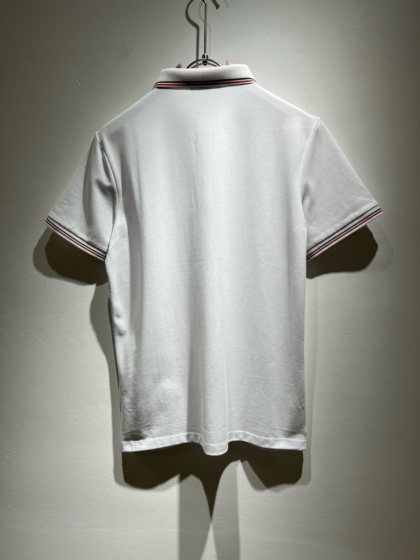 ThomBrow*e汤姆*朗 ~2025春夏新品!官网同步有售,休闲经典翻领短袖Polo衫,独特设计魅