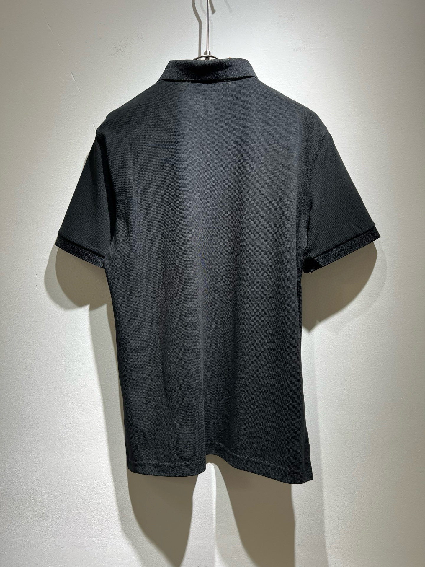  Prad*普*达 2025春夏季新款经典元素短袖Polo衫，经典大方的款式，可以穿十年都还是流行的那种