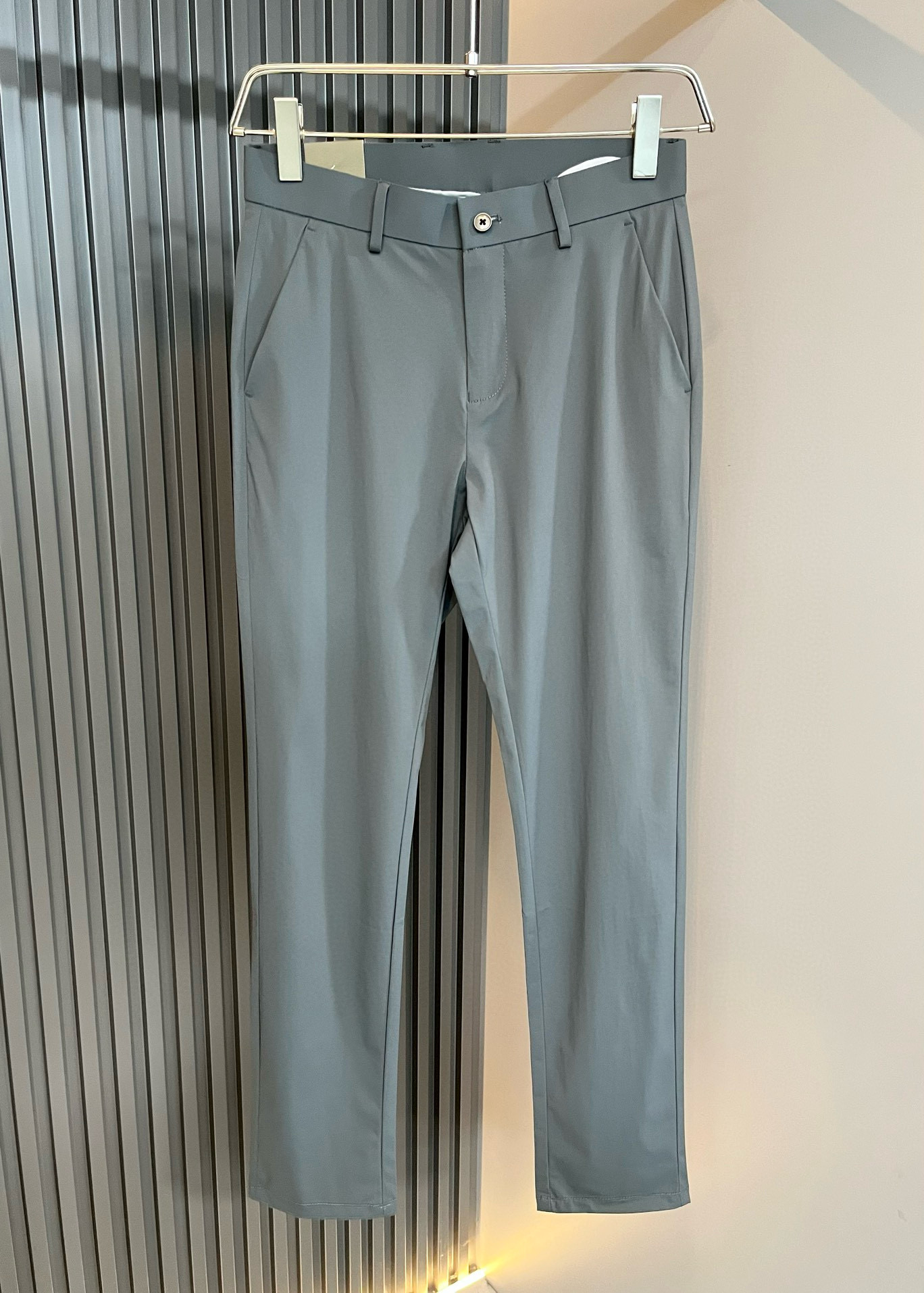  Loro Piana诺悠翩雅 2025春夏新品男士时装款高端休闲裤，香港洋行渠道货，日本原厂出品，纯血