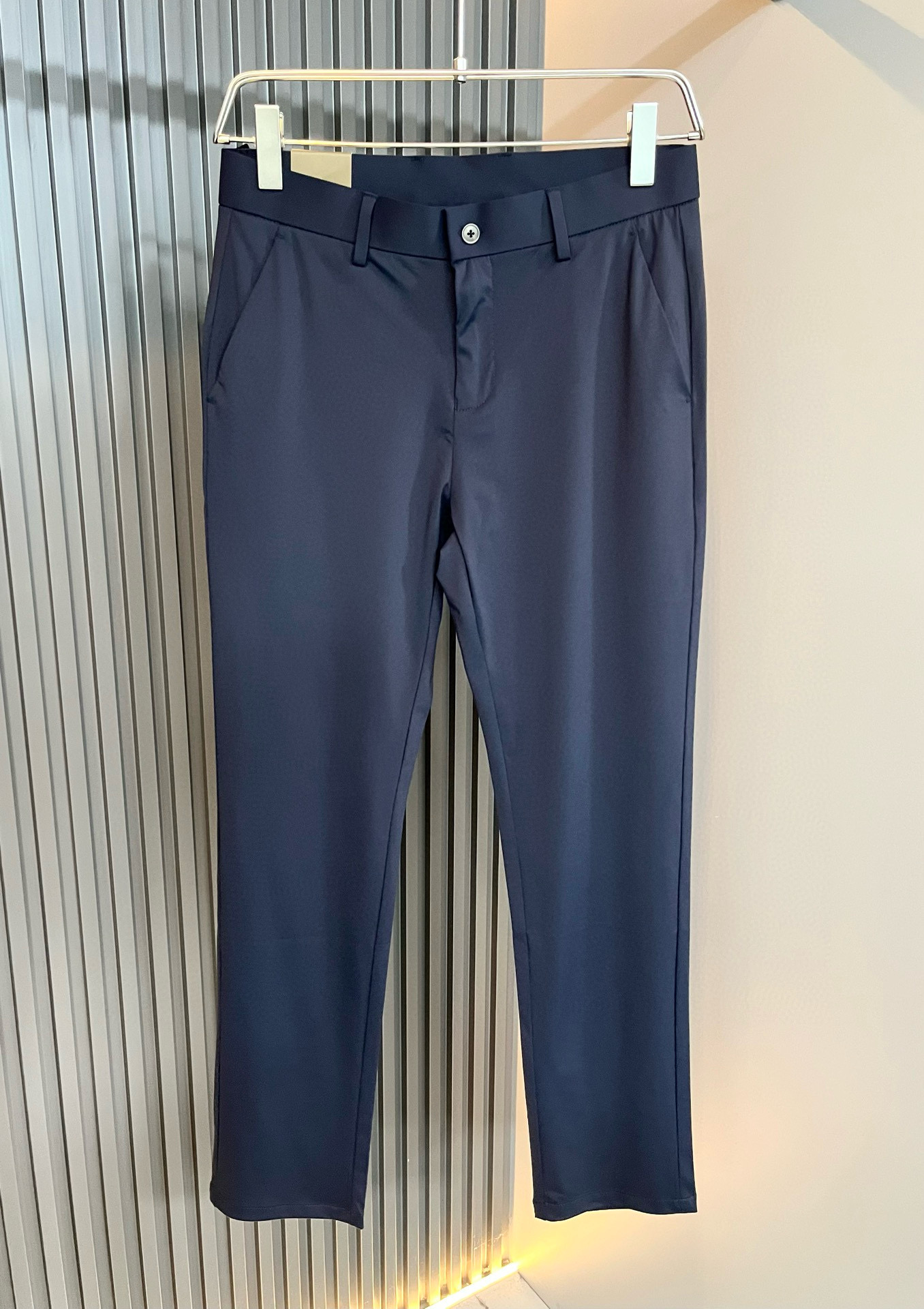  Loro Piana诺悠翩雅 2025春夏新品男士时装款高端休闲裤，香港洋行渠道货，日本原厂出品，纯血