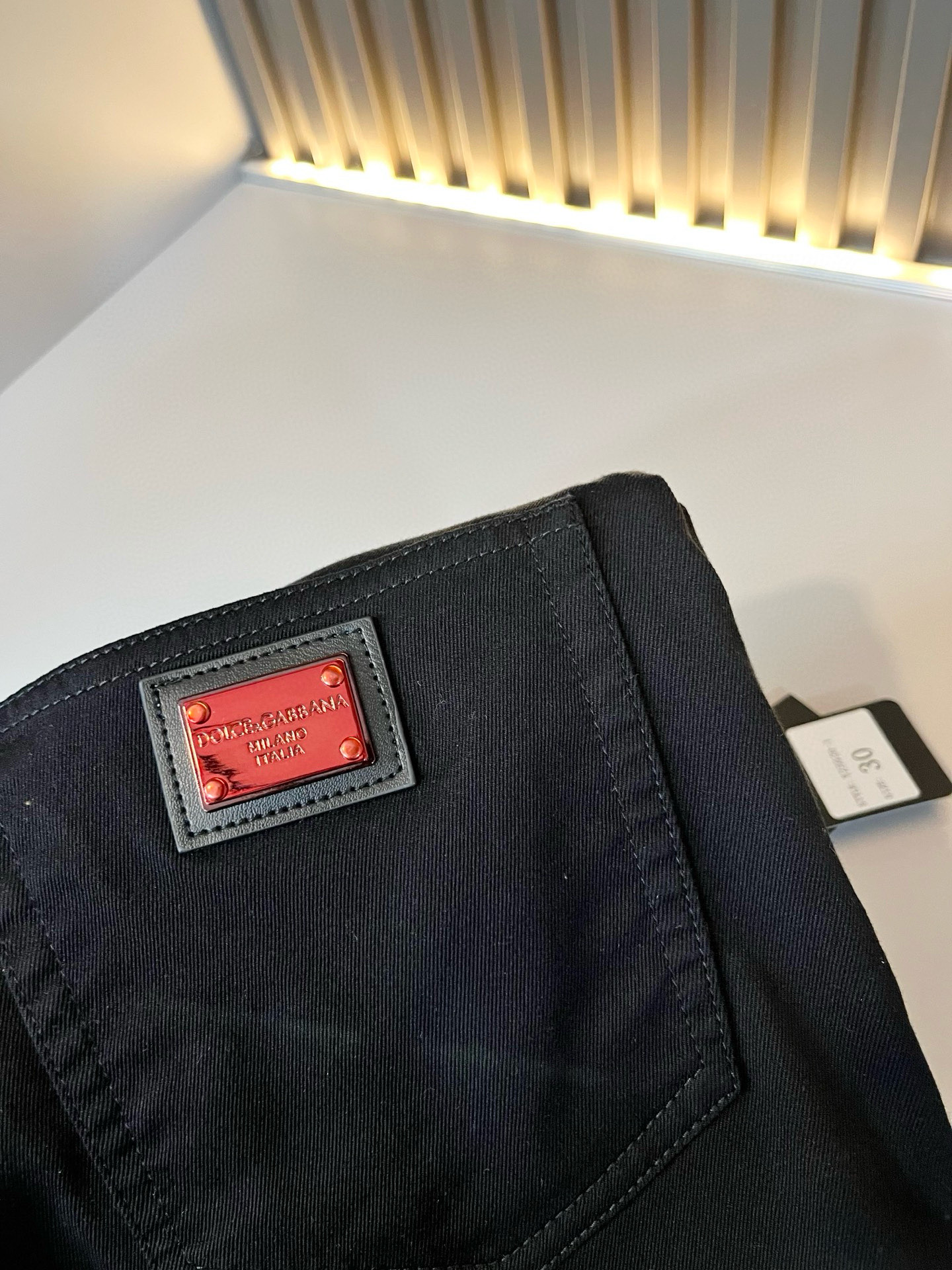  Dolce &  杜嘉*纳 2025春夏新品牛仔裤，水洗处理自然不易变形脱色、立体剪裁完美塑形面料质舒