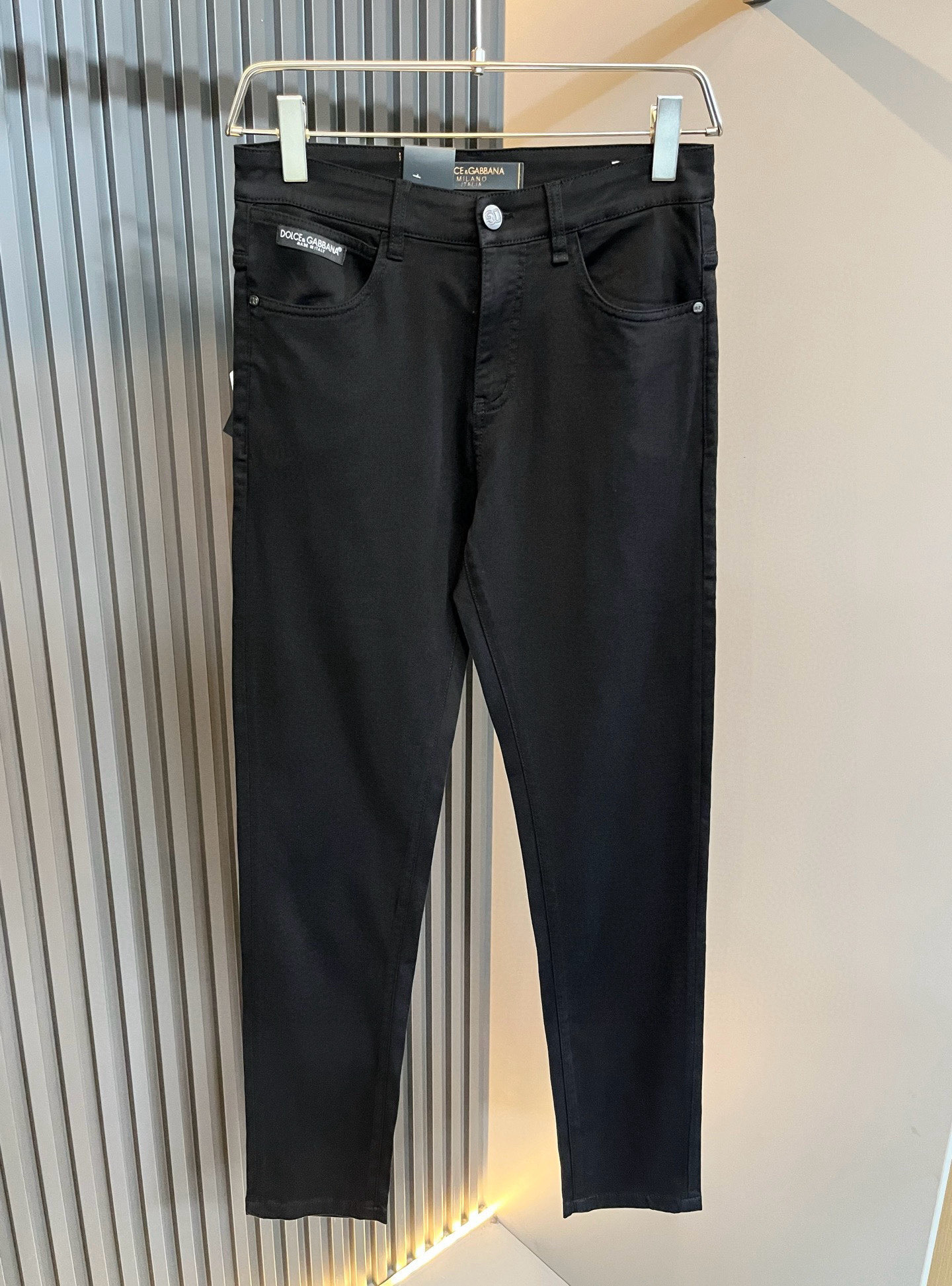  Dolce &  杜嘉*纳 2025春夏新品牛仔裤，水洗处理自然不易变形脱色、立体剪裁完美塑形面料质舒