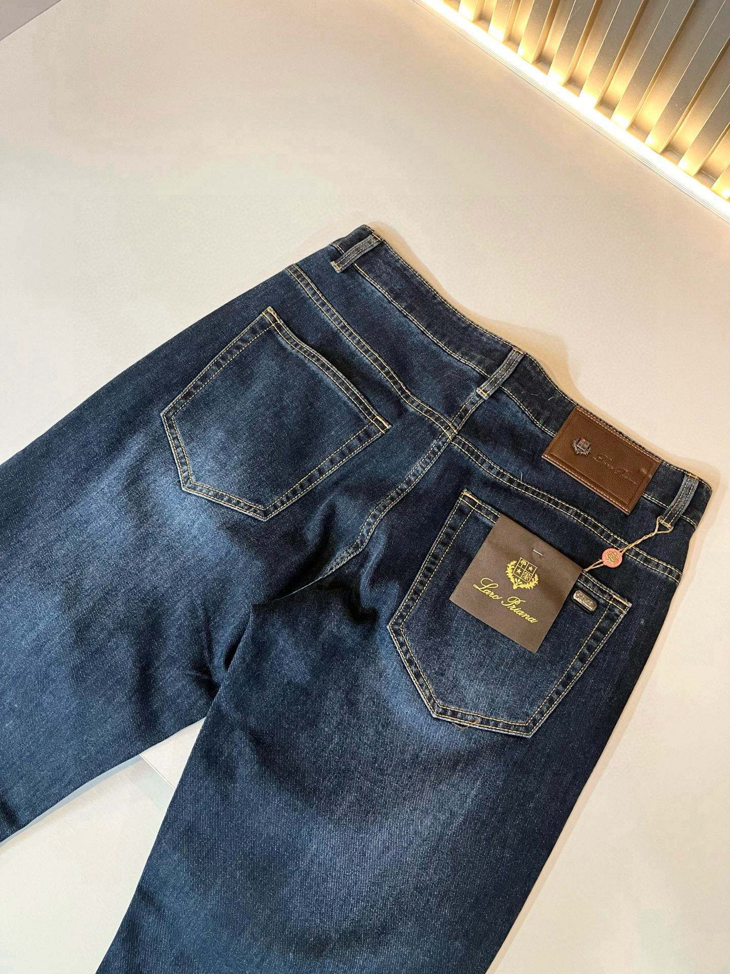   Loro Piana诺悠翩雅 2025春夏新品男士时装款高端休闲裤，香港洋行渠道货，日本原厂出品，纯