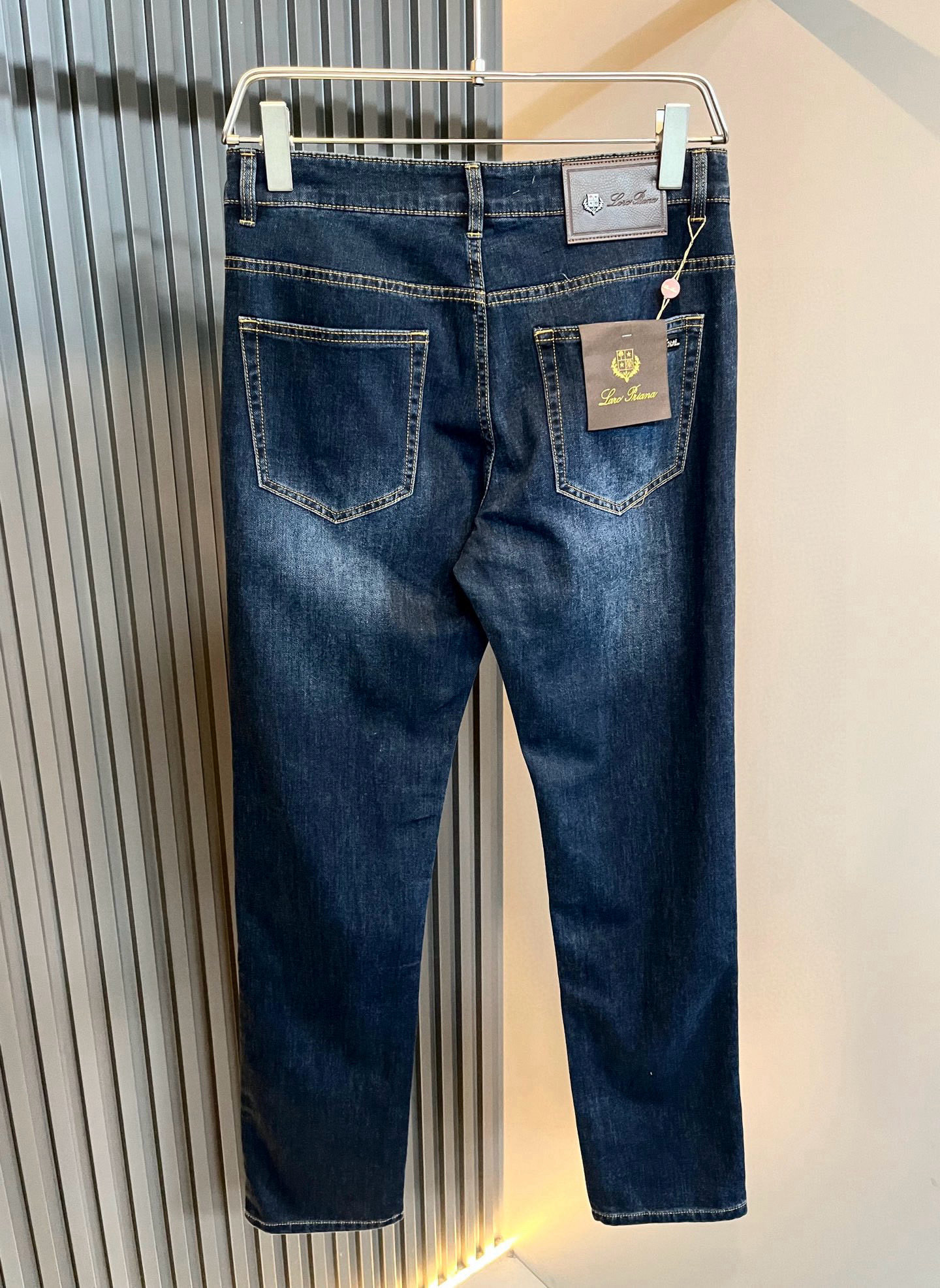   Loro Piana诺悠翩雅 2025春夏新品男士时装款高端休闲裤，香港洋行渠道货，日本原厂出品，纯