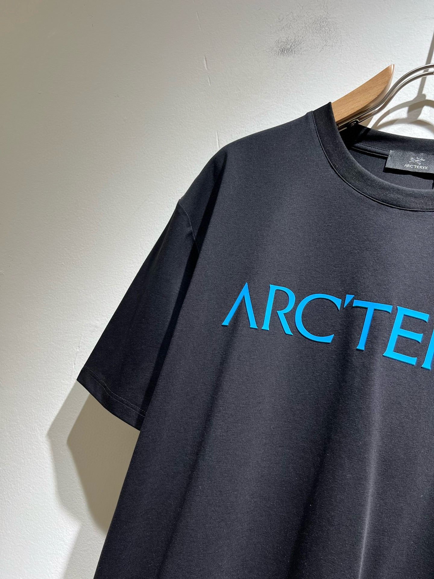 ARCTER*X始*祖鸟 2025春夏新款男女同款👫短袖T恤户外品牌可能大家第一想到的就是加拿大鹅、始