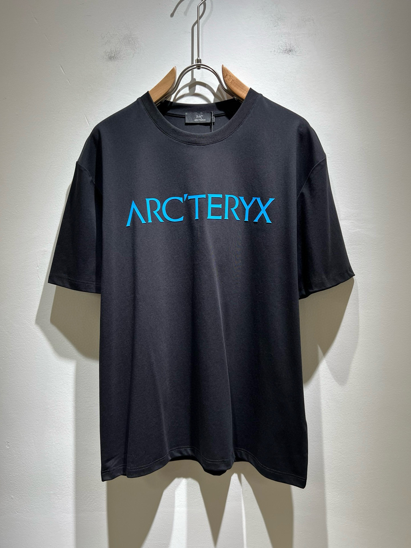 ARCTER*X始*祖鸟 2025春夏新款男女同款👫短袖T恤户外品牌可能大家第一想到的就是加拿大鹅、始
