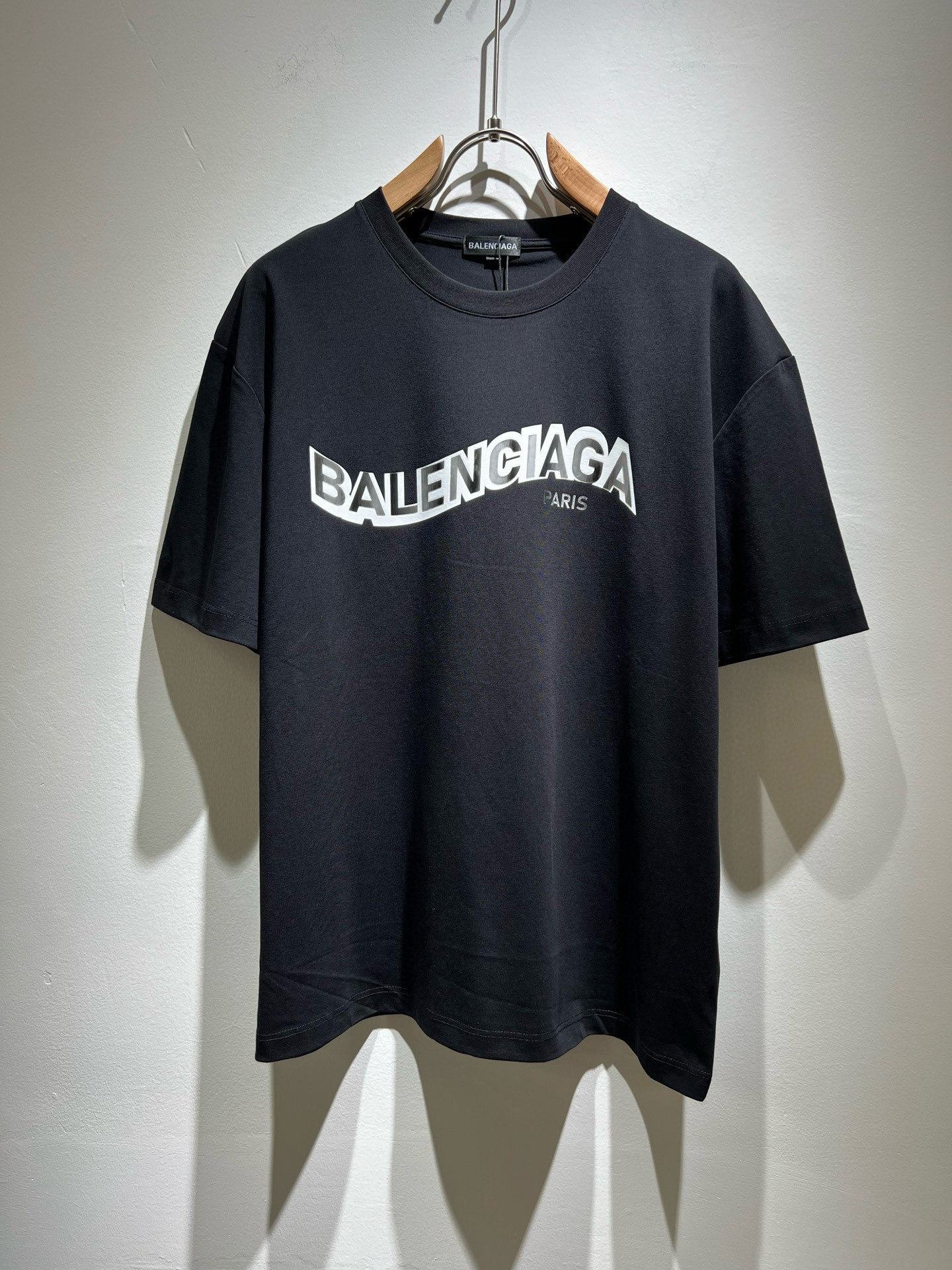 BALENCIA*巴黎*家 2025春夏新款男女同情侣款👫休闲宽松棉质圆领短袖T恤衫!贸易公司渠道