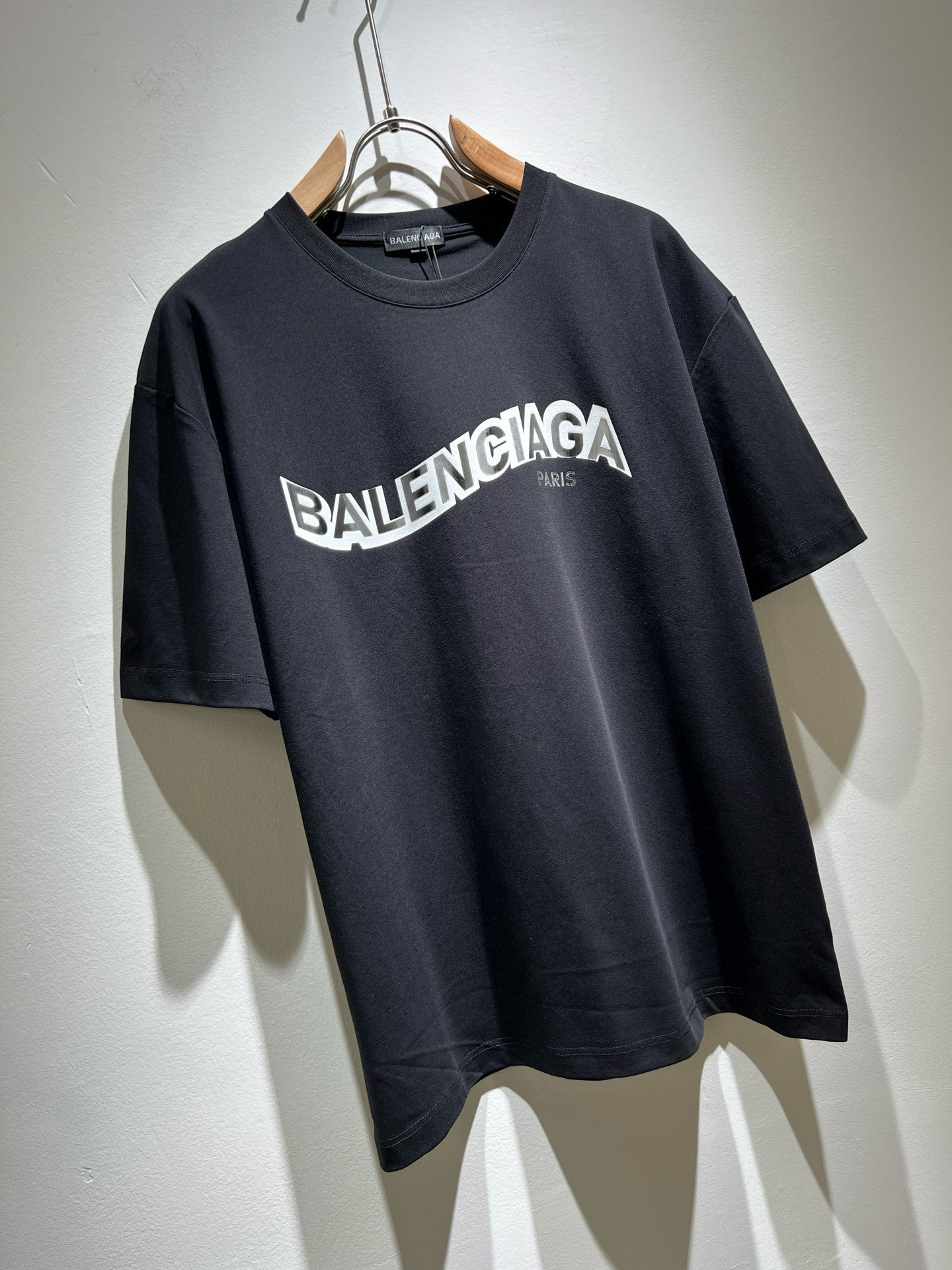 BALENCIA*巴黎*家 2025春夏新款男女同情侣款👫休闲宽松棉质圆领短袖T恤衫!贸易公司渠道