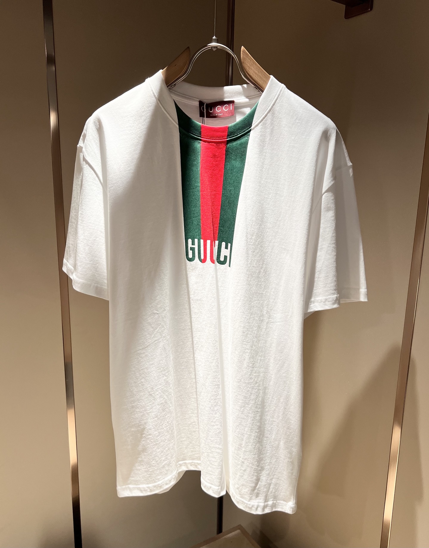   Gucc*古家 2025春夏新款男女同情侣款👫休闲宽松棉质圆领短袖T恤衫！贸易公司渠道稀出，同步官网