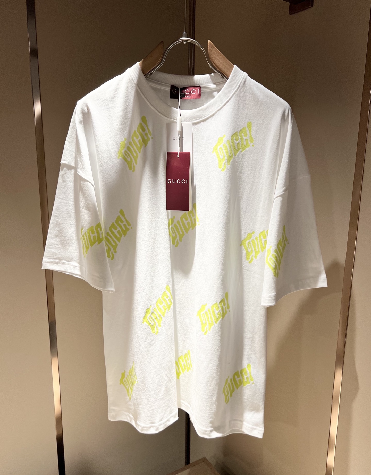   Gucc*古家 2025春夏新款男女同情侣款👫休闲宽松棉质圆领短袖T恤衫！贸易公司渠道稀出，同步官网