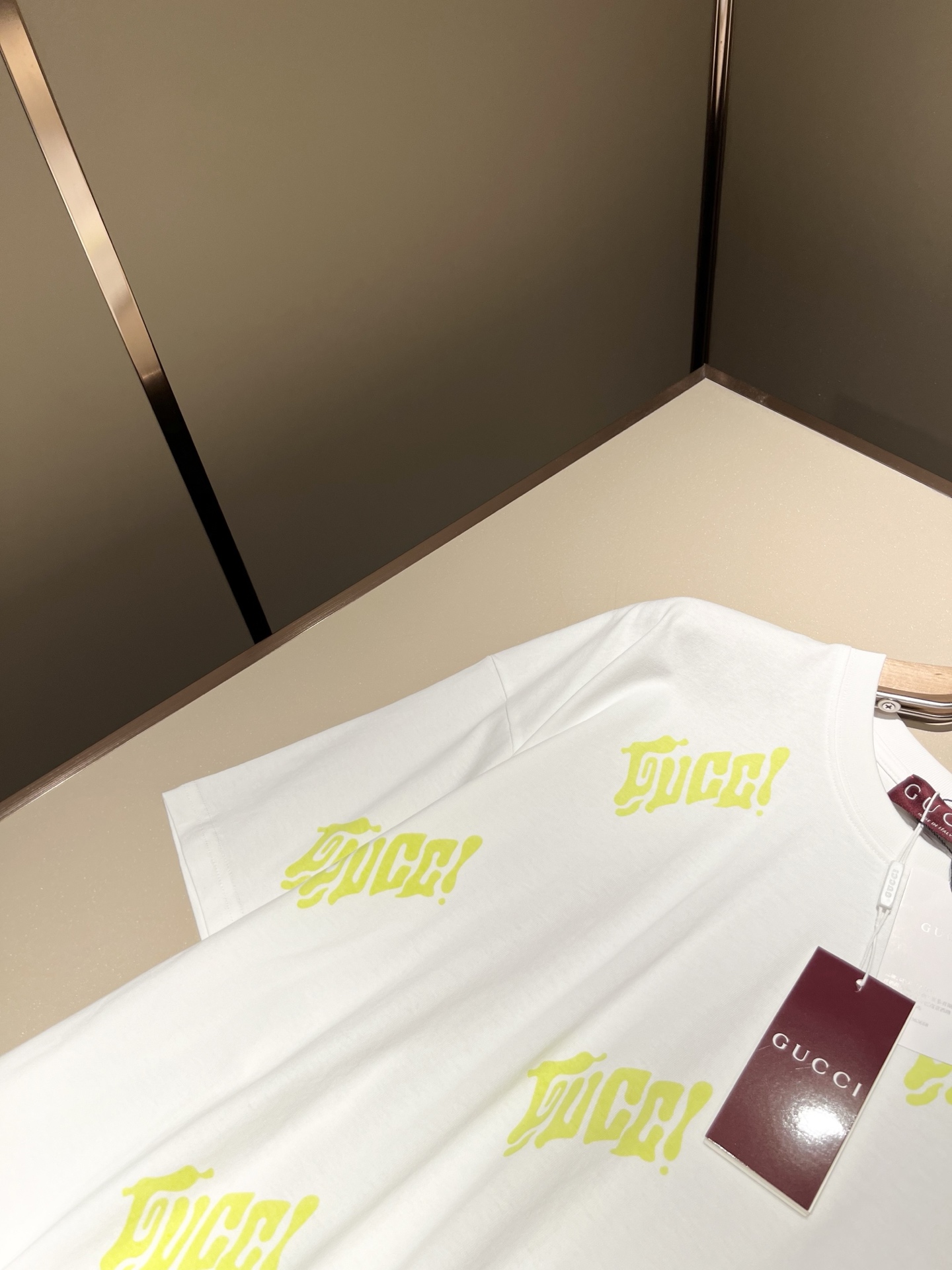   Gucc*古家 2025春夏新款男女同情侣款👫休闲宽松棉质圆领短袖T恤衫！贸易公司渠道稀出，同步官网