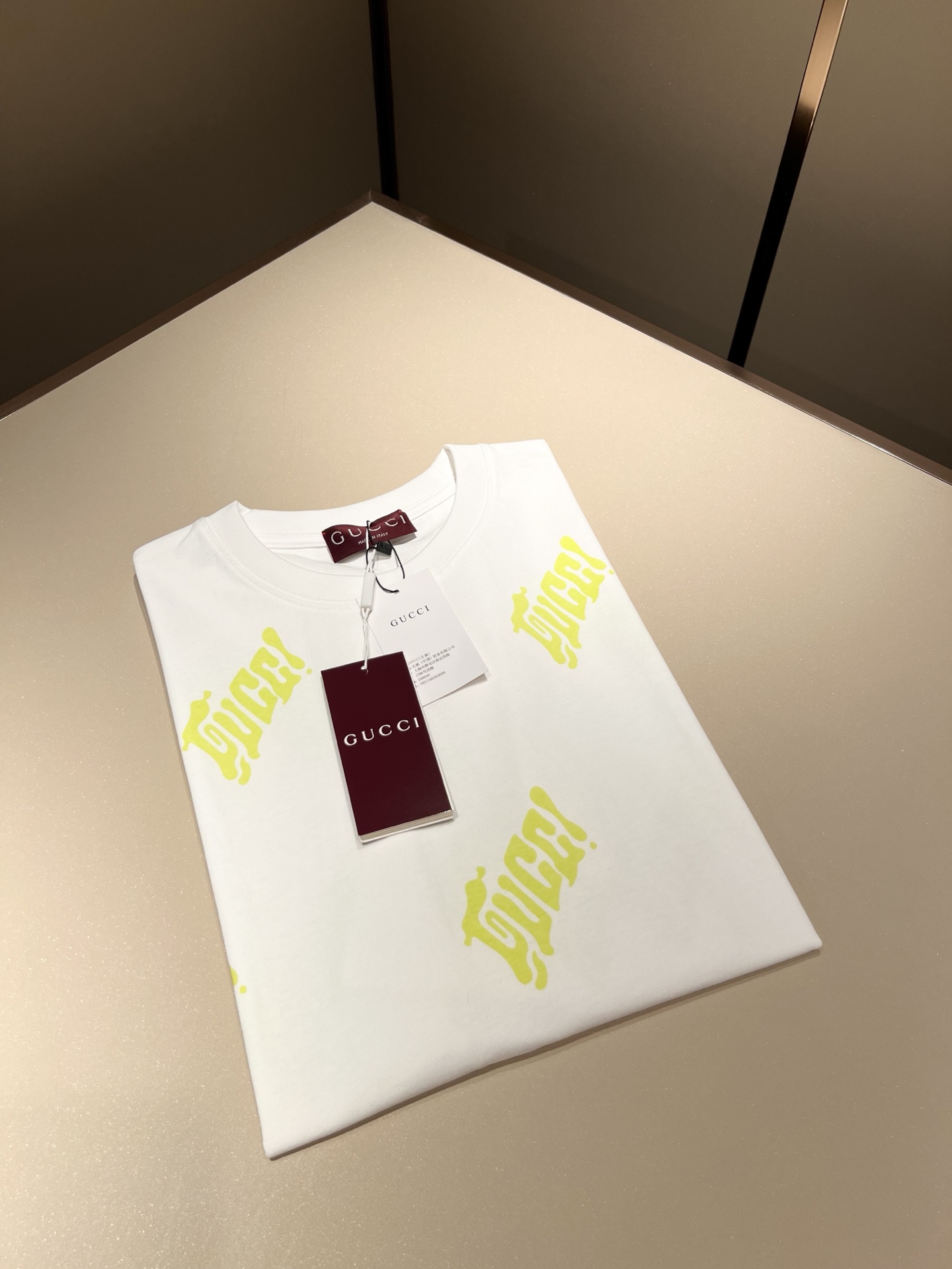   Gucc*古家 2025春夏新款男女同情侣款👫休闲宽松棉质圆领短袖T恤衫！贸易公司渠道稀出，同步官网