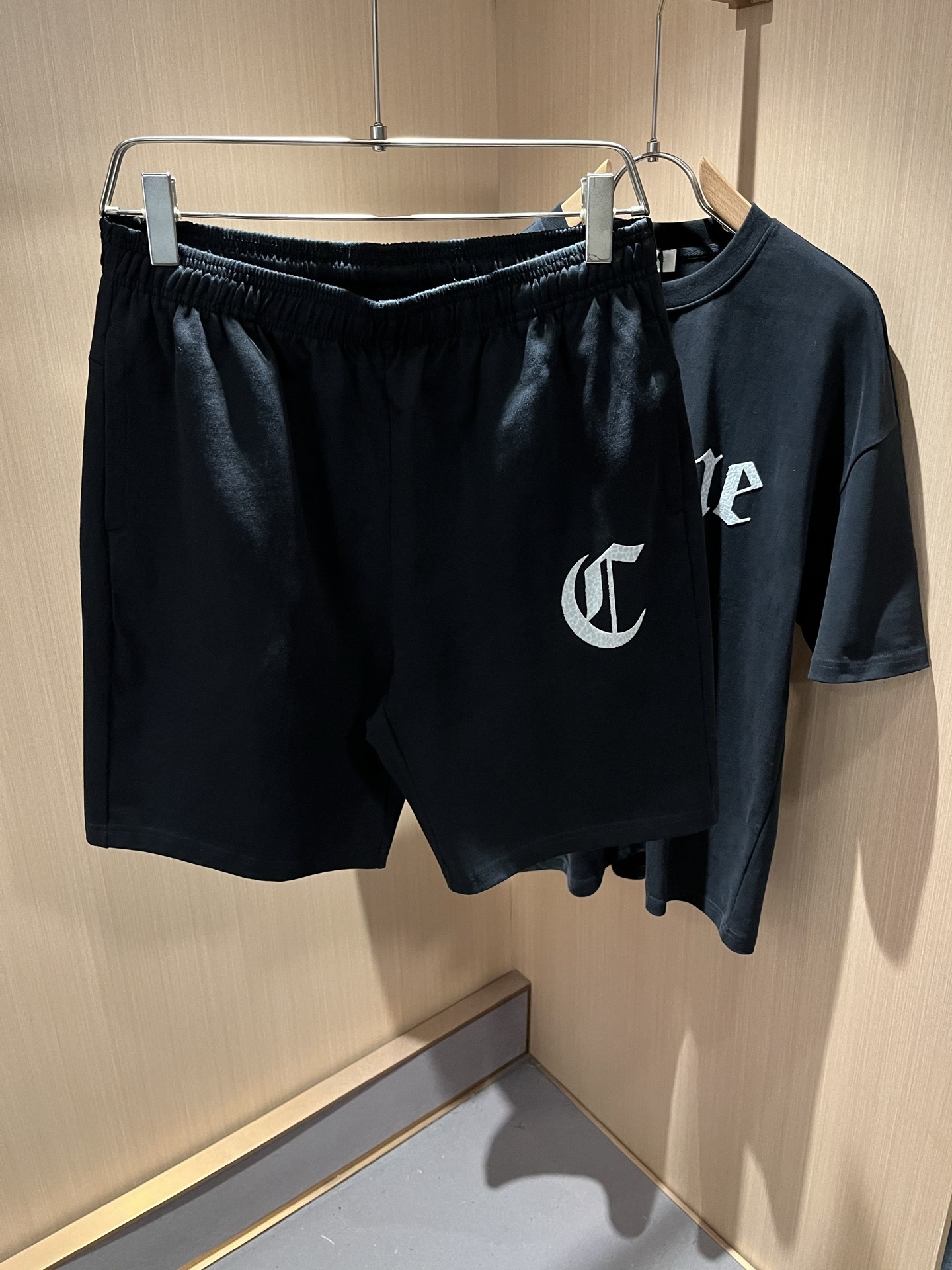 CELIN*瑟琳 2025春夏新款时尚休闲圆领套装,经典男女同款情侣👫短袖T恤衫!贸易公司渠道稀出,同