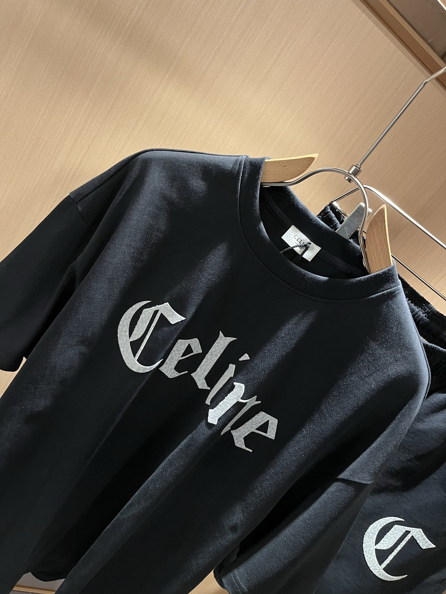 CELIN*瑟琳 2025春夏新款时尚休闲圆领套装,经典男女同款情侣👫短袖T恤衫!贸易公司渠道稀出,同