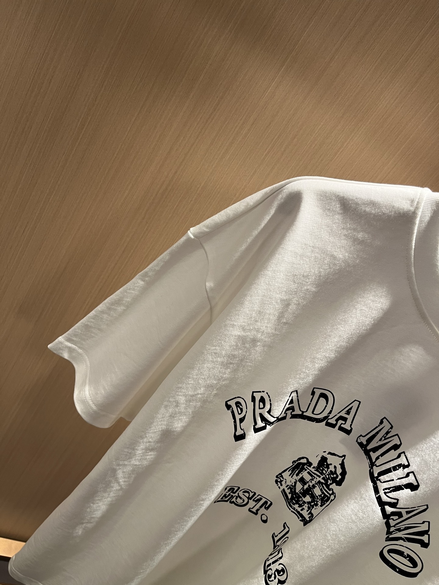  PPRAD*A普*达 2025春夏新款休闲套装，最新款全网独家首上！！~既经典有时尚百搭，谁不爱啊，将