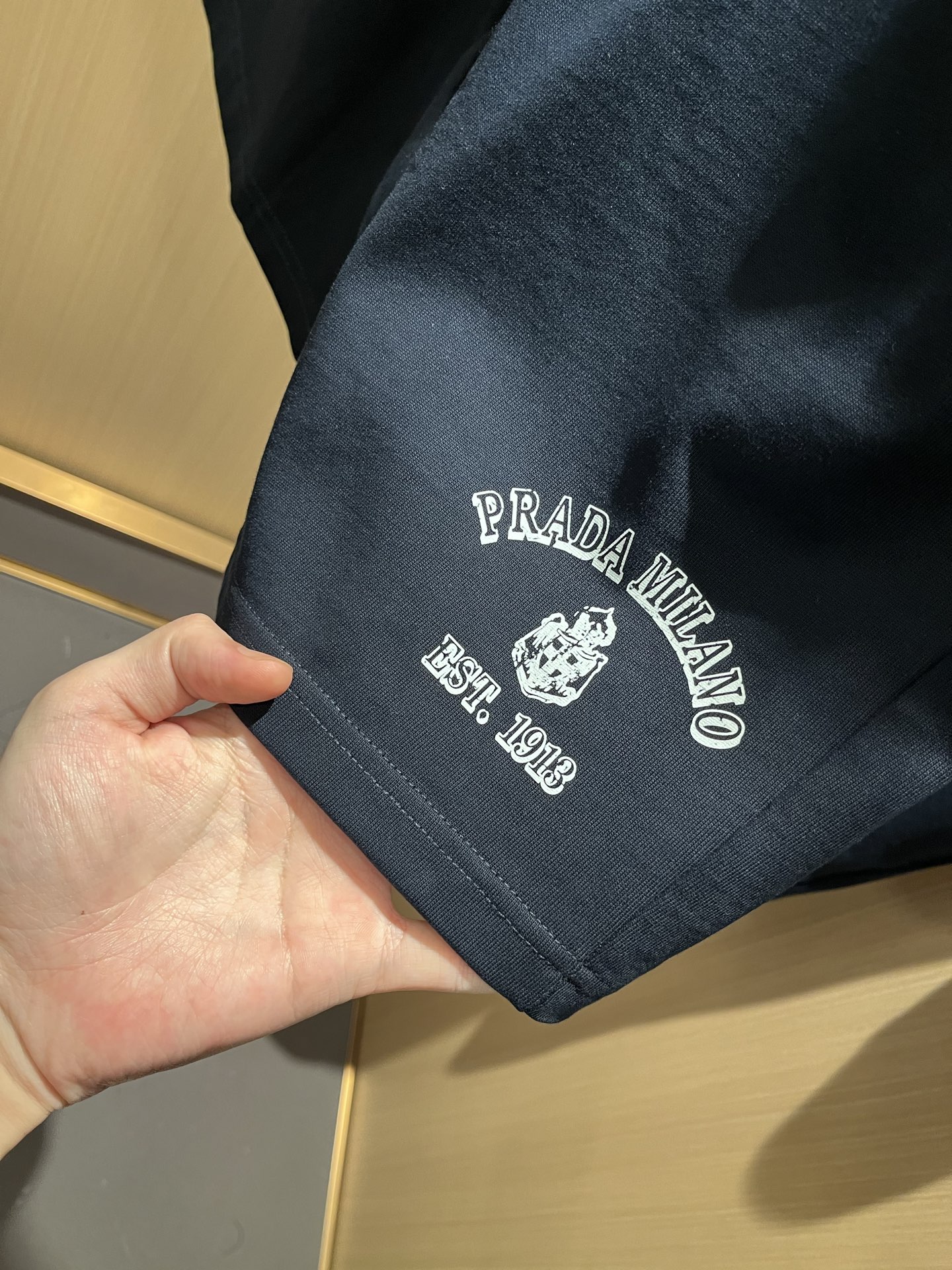  PPRAD*A普*达 2025春夏新款休闲套装，最新款全网独家首上！！~既经典有时尚百搭，谁不爱啊，将