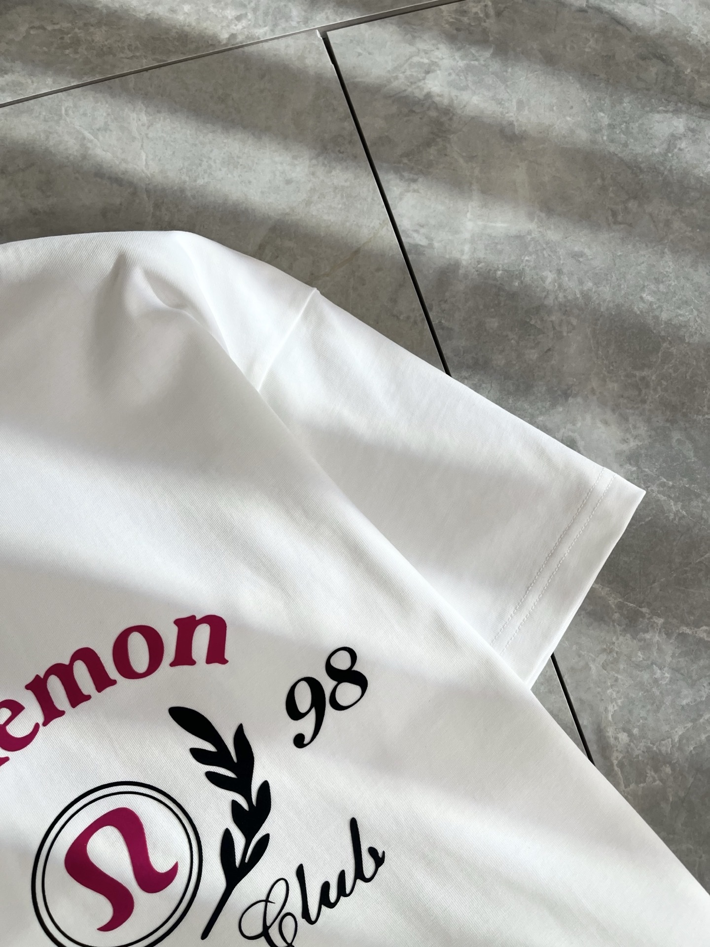 lululemon 露露乐蒙 2025春夏新款男女同款👫短袖T恤,意大利原厂订单渠道,极具个性高级风,