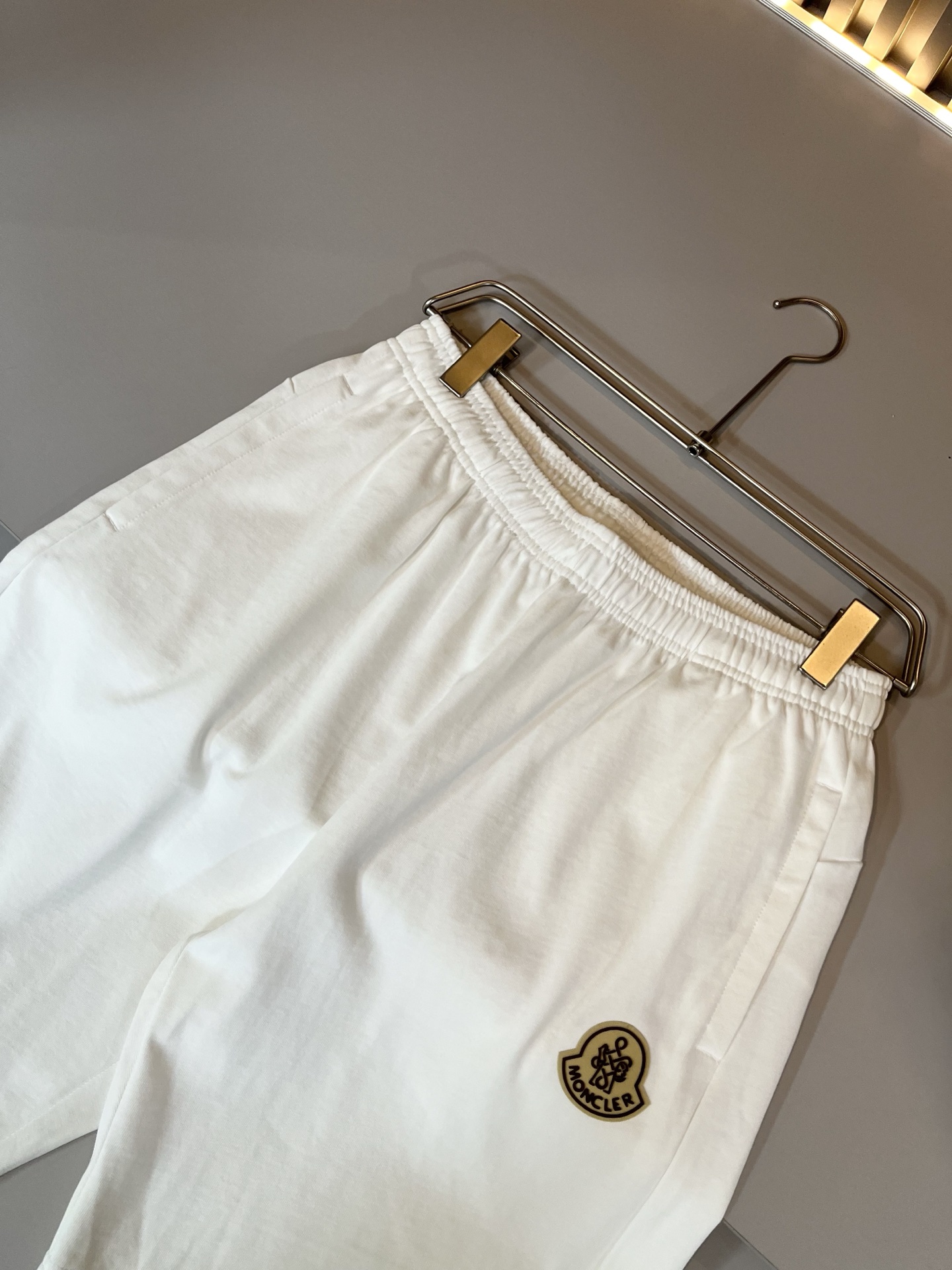  Moncler蒙家 2025春夏最新男女同款👫贸易订单休闲套装，全品相！！网红款！采用logo图案压胶