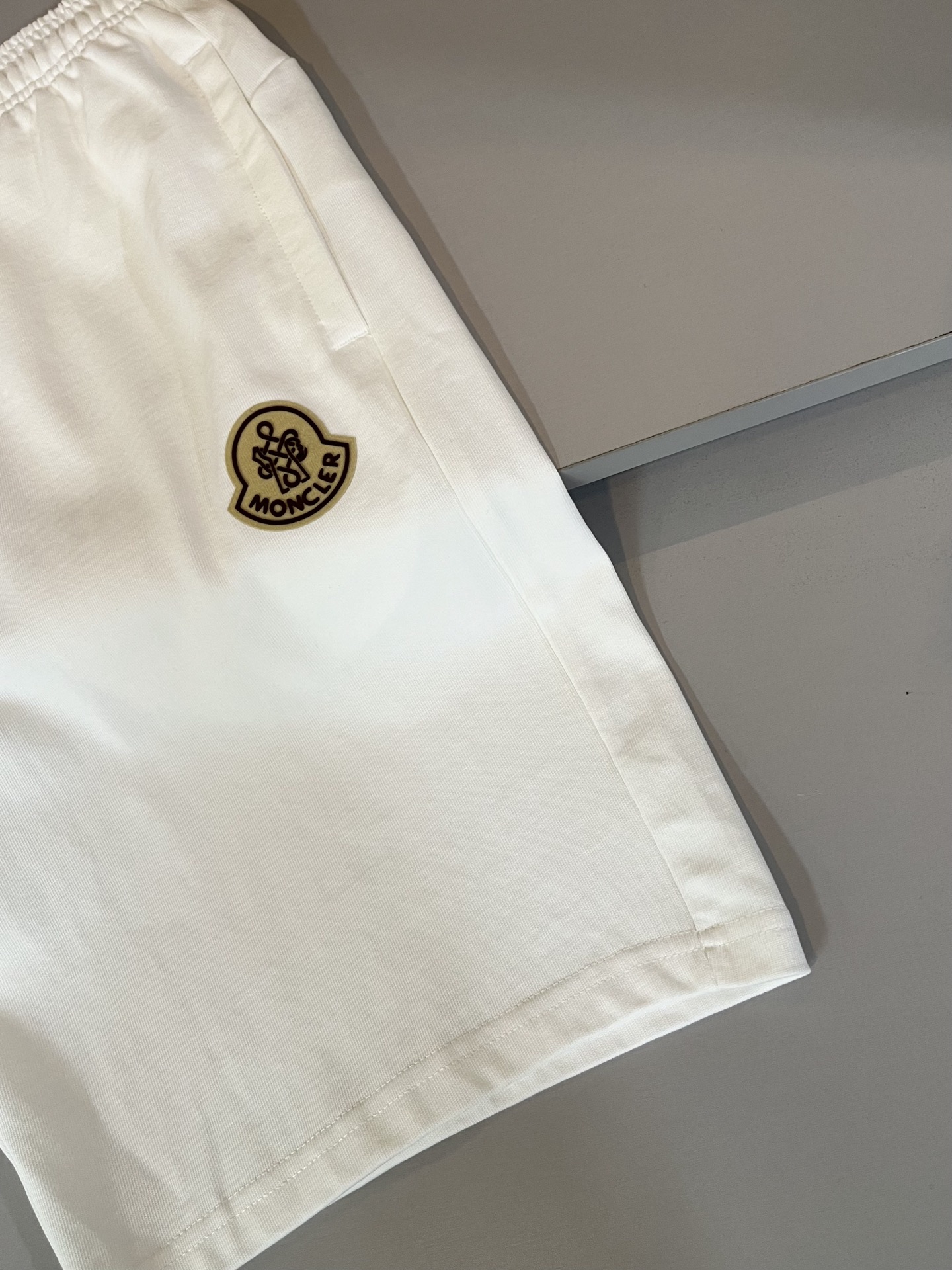  Moncler蒙家 2025春夏最新男女同款👫贸易订单休闲套装，全品相！！网红款！采用logo图案压胶