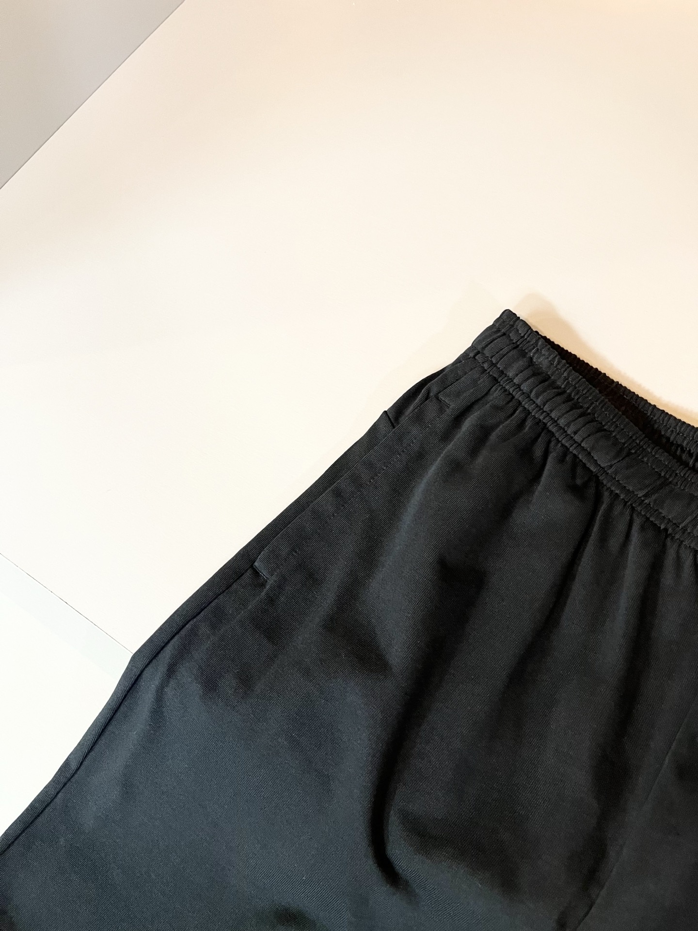  Moncler蒙家 2025春夏最新男女同款👫贸易订单休闲套装，全品相！！网红款！采用logo图案压胶