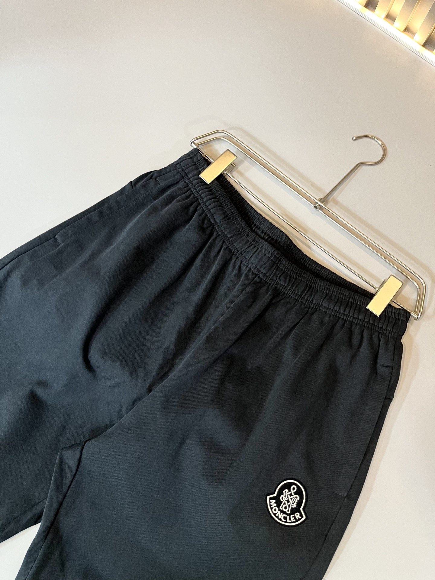  Moncler蒙家 2025春夏最新男女同款👫贸易订单休闲套装，全品相！！网红款！采用logo图案压胶