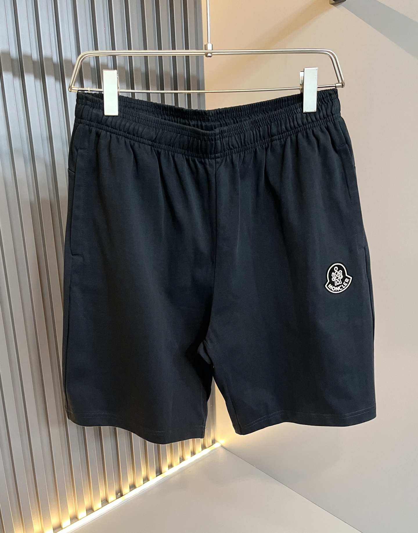  Moncler蒙家 2025春夏最新男女同款👫贸易订单休闲套装，全品相！！网红款！采用logo图案压胶