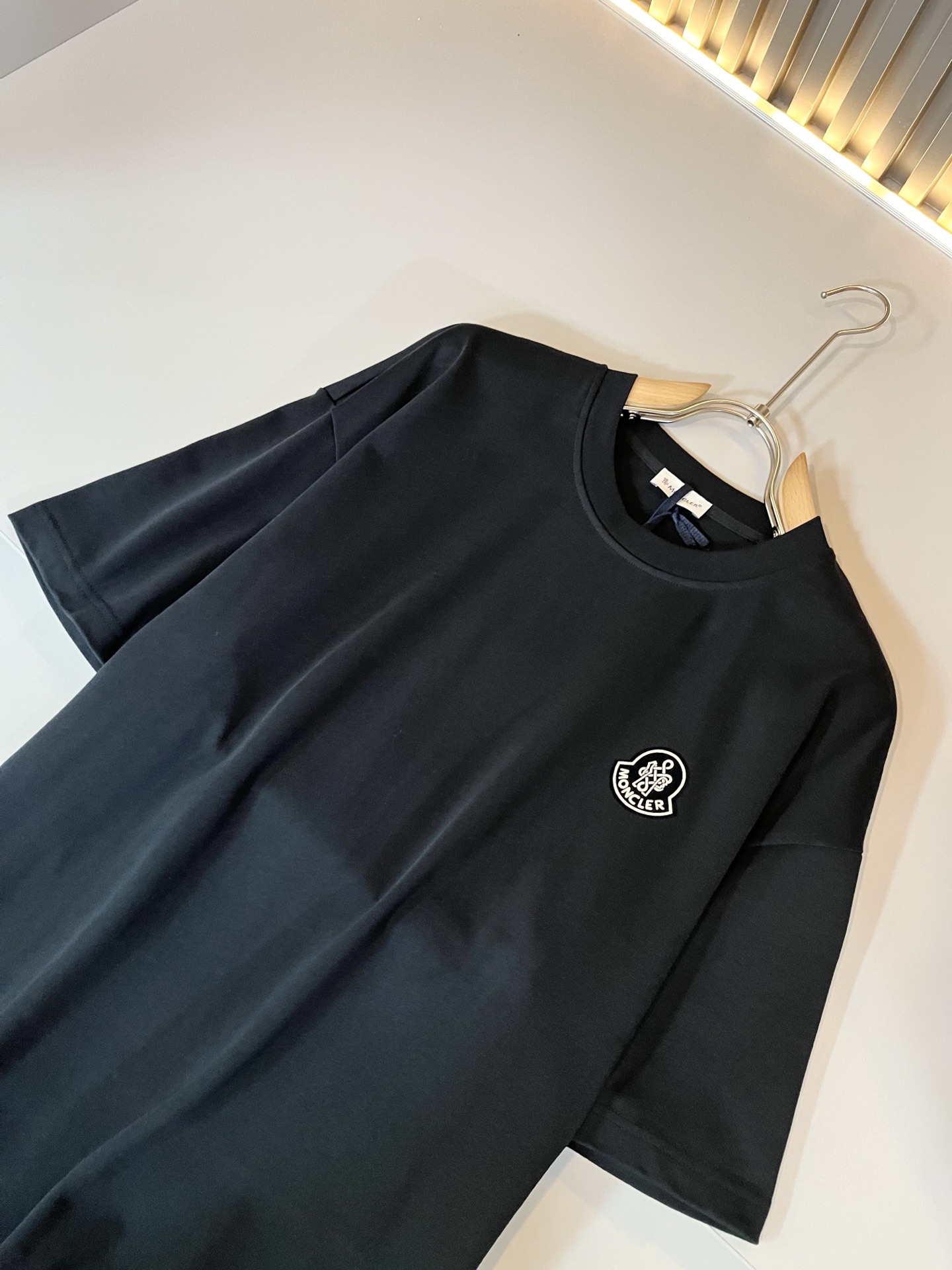  Moncler蒙家 2025春夏最新男女同款👫贸易订单休闲套装，全品相！！网红款！采用logo图案压胶