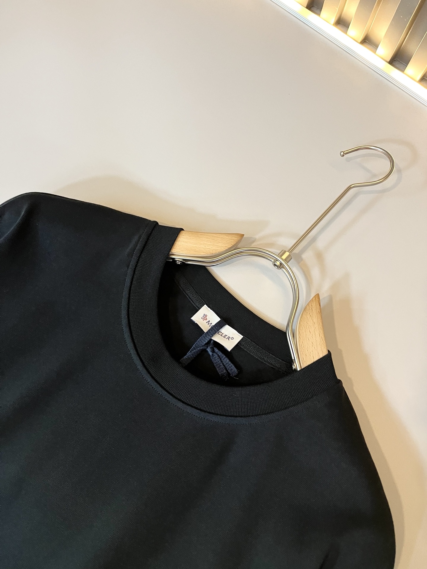  Moncler蒙家 2025春夏最新男女同款👫贸易订单休闲套装，全品相！！网红款！采用logo图案压胶