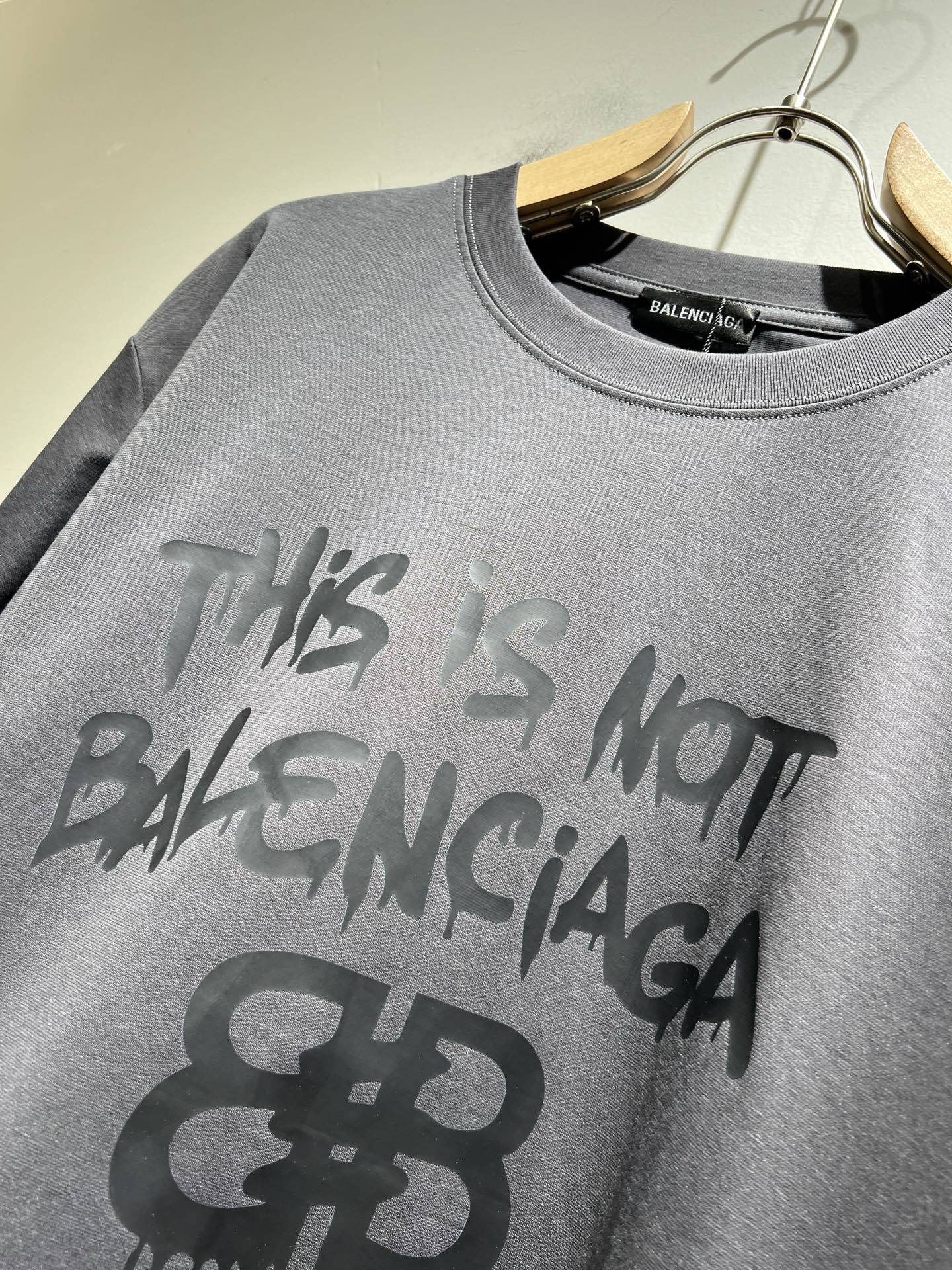 BALENCIA*巴黎*家 2025春夏新款男女同情侣款👫休闲宽松棉质圆领短袖T恤衫!贸易公司渠道稀