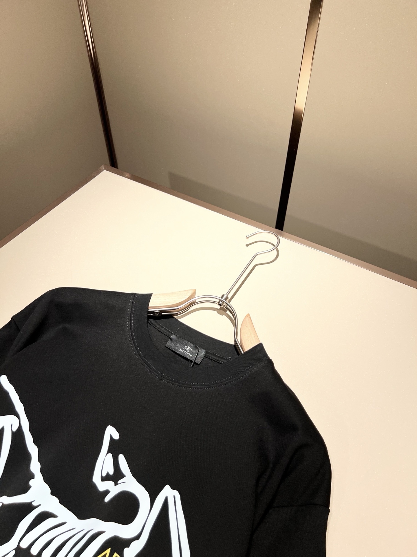 ARCTER*X始*祖鸟 2025春夏新款男女同款👫短袖T恤户外品牌可能大家第一想到的就是加拿大鹅、始