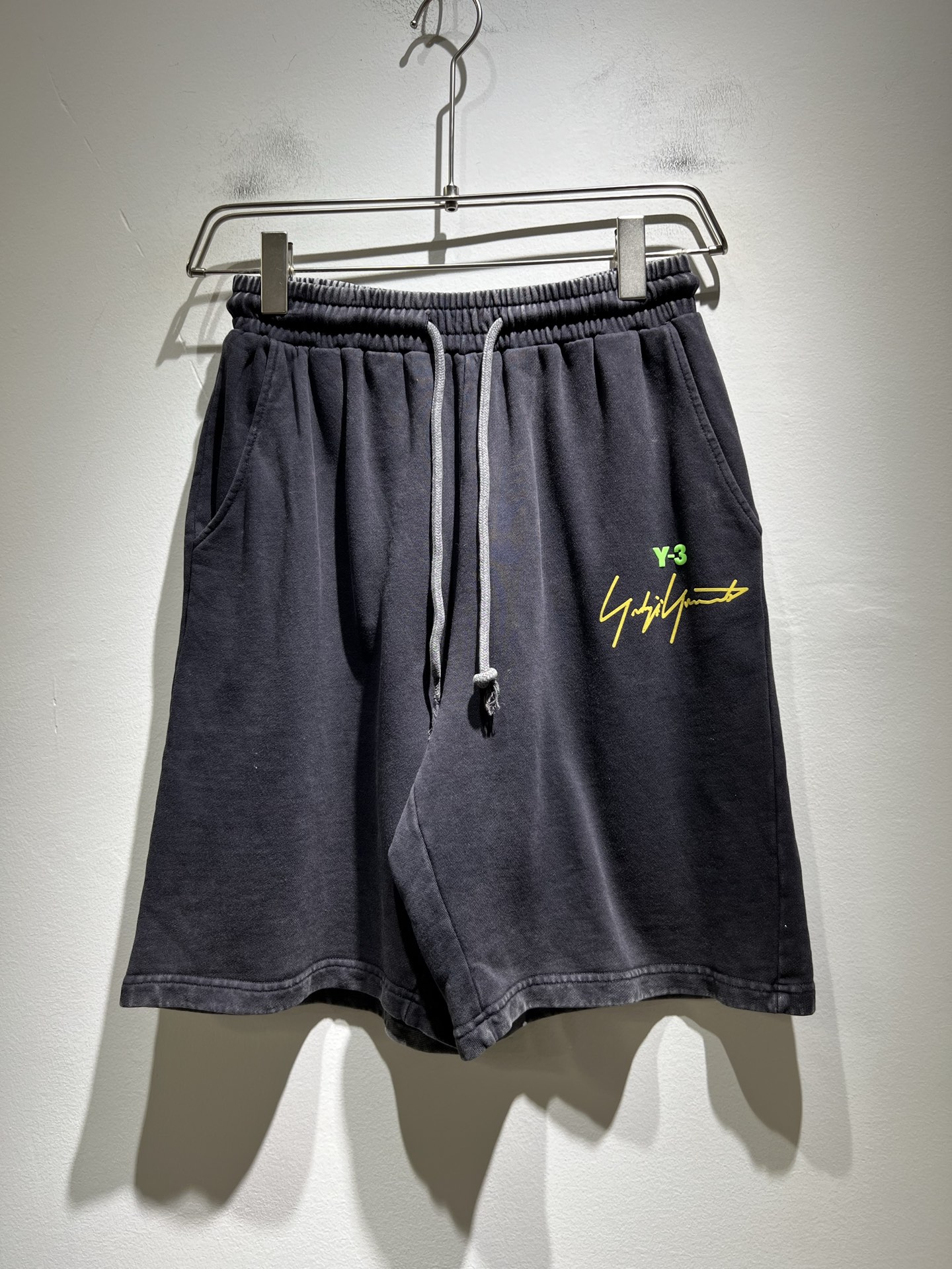 2024 Y-3 Yamamoto Street Sports Shorts: Stylish, Comfortable, Customized Pure Cotton, Luxurious Colors.