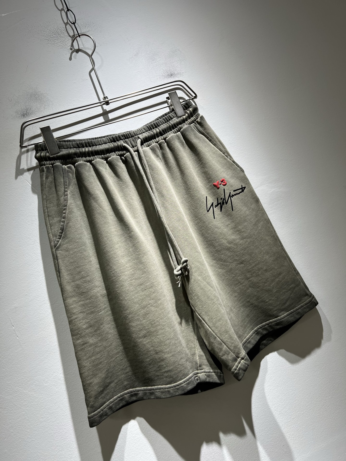 Y-3 YAMAMOTO 2024 Spring Summer Co-Ed Recreational Sport Shorts in Pure Cotton - 图片 2