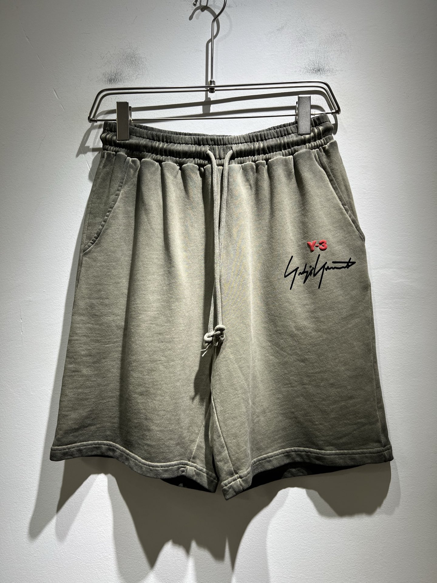 Y-3 YAMAMOTO 2024 Spring Summer Co-Ed Recreational Sport Shorts in Pure Cotton - 图片 1