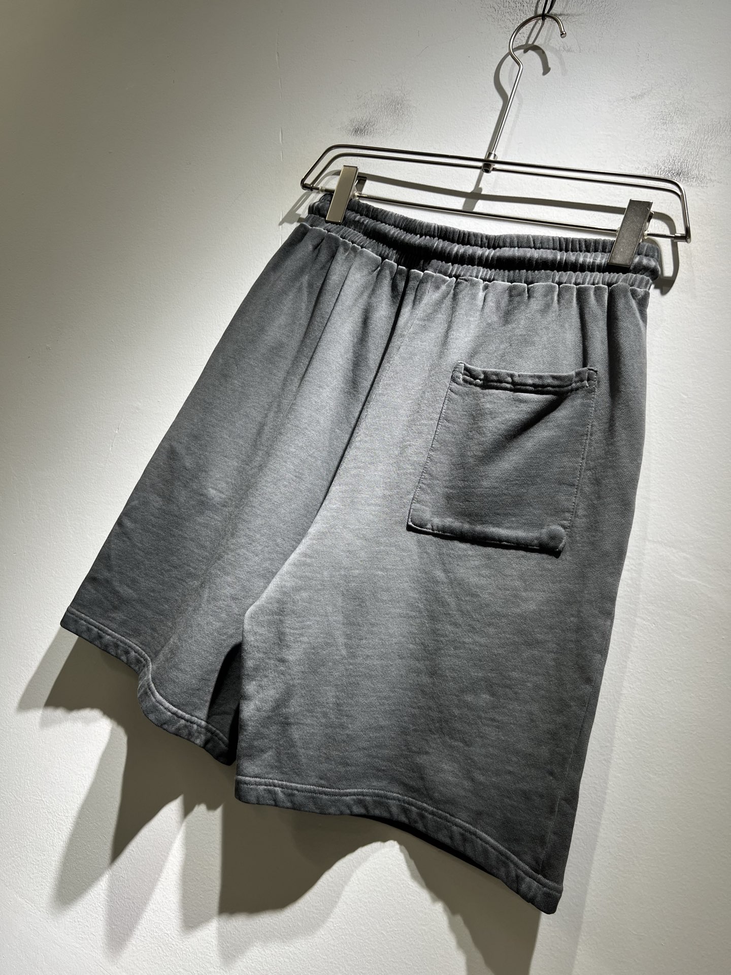 Y-3 YAMAMOTO 2024 Spring Summer Co-ed Cotton Sport Shorts with Stylish Design - 图片 7