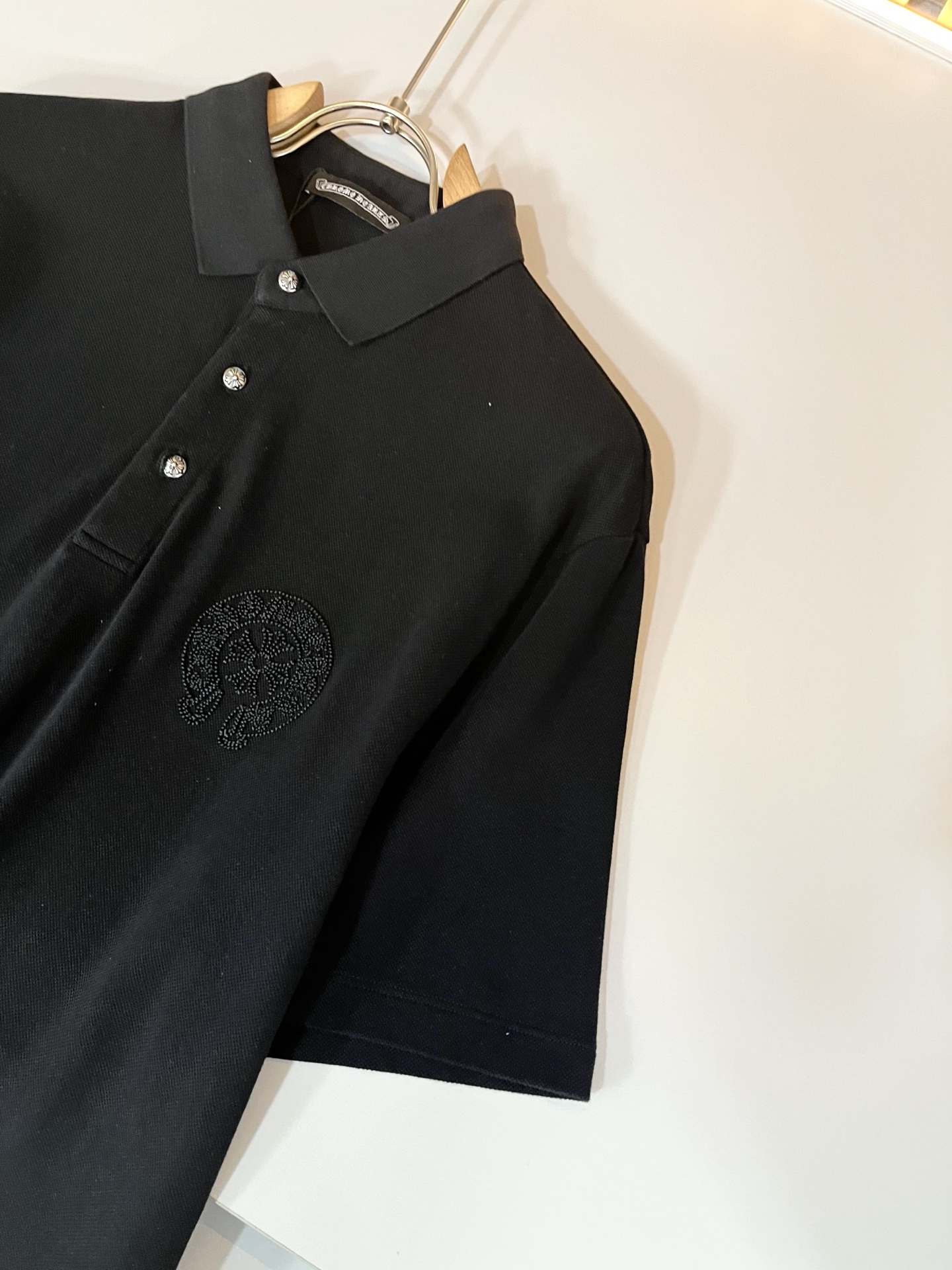  Chrome Hear*s 克*心 2025春夏新品限量版克*心短袖Polo衫，墙裂推荐！时尚傲娇的C