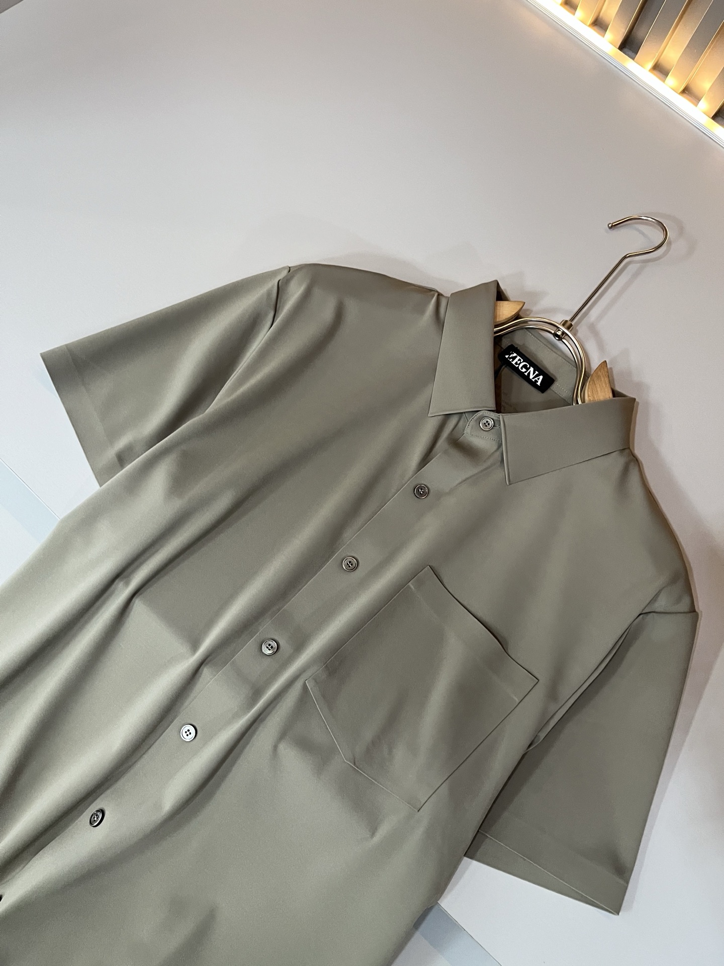  Ermenegildo Zeg*a杰*亚 2025春夏新品男士休闲短袖衬衣，外贸公司订单！是杰尼亚经典