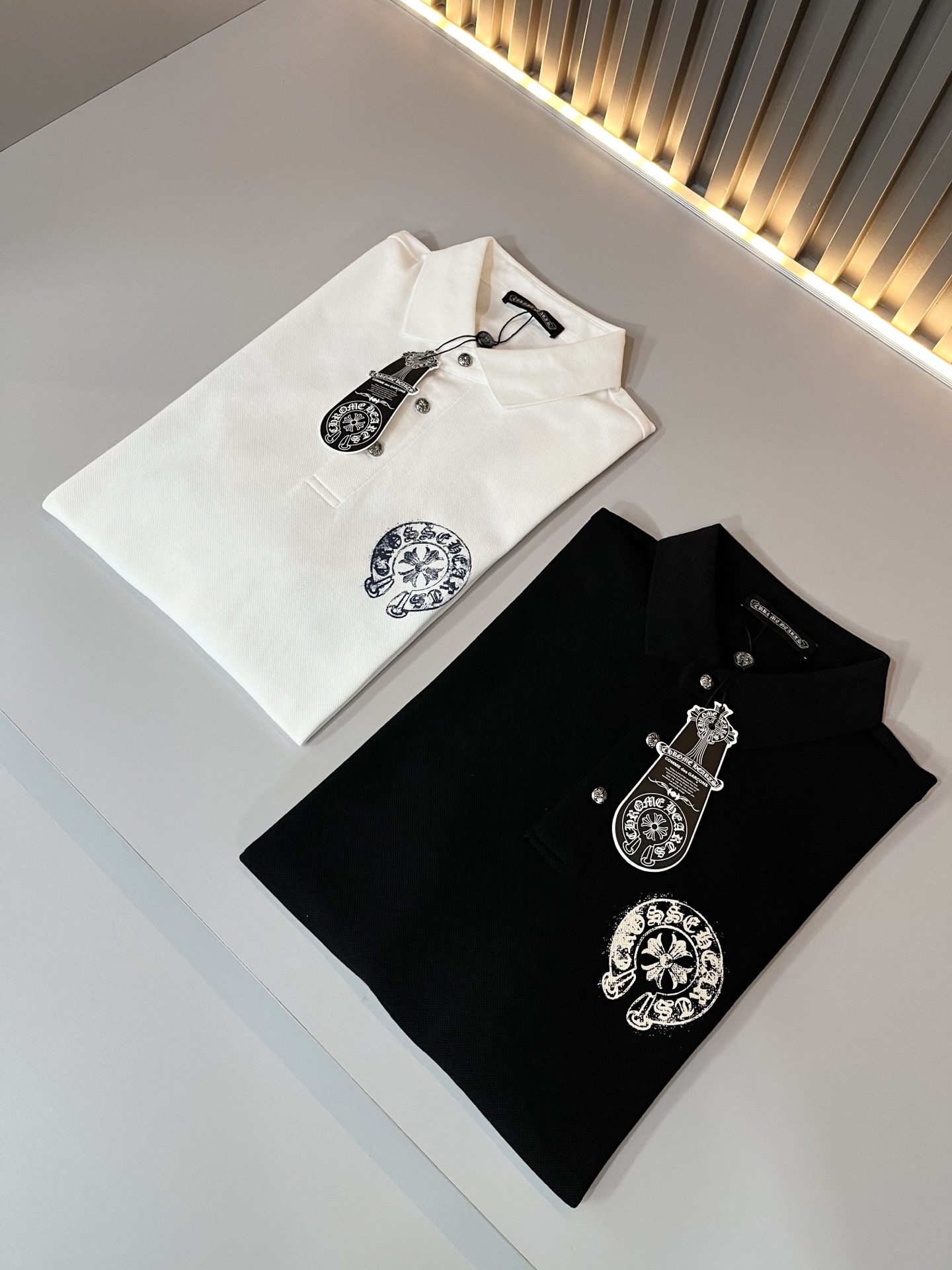  Chrome Hear*s 克*心 2025春夏新品限量版克*心短袖Polo衫，墙裂推荐！时尚傲娇的C