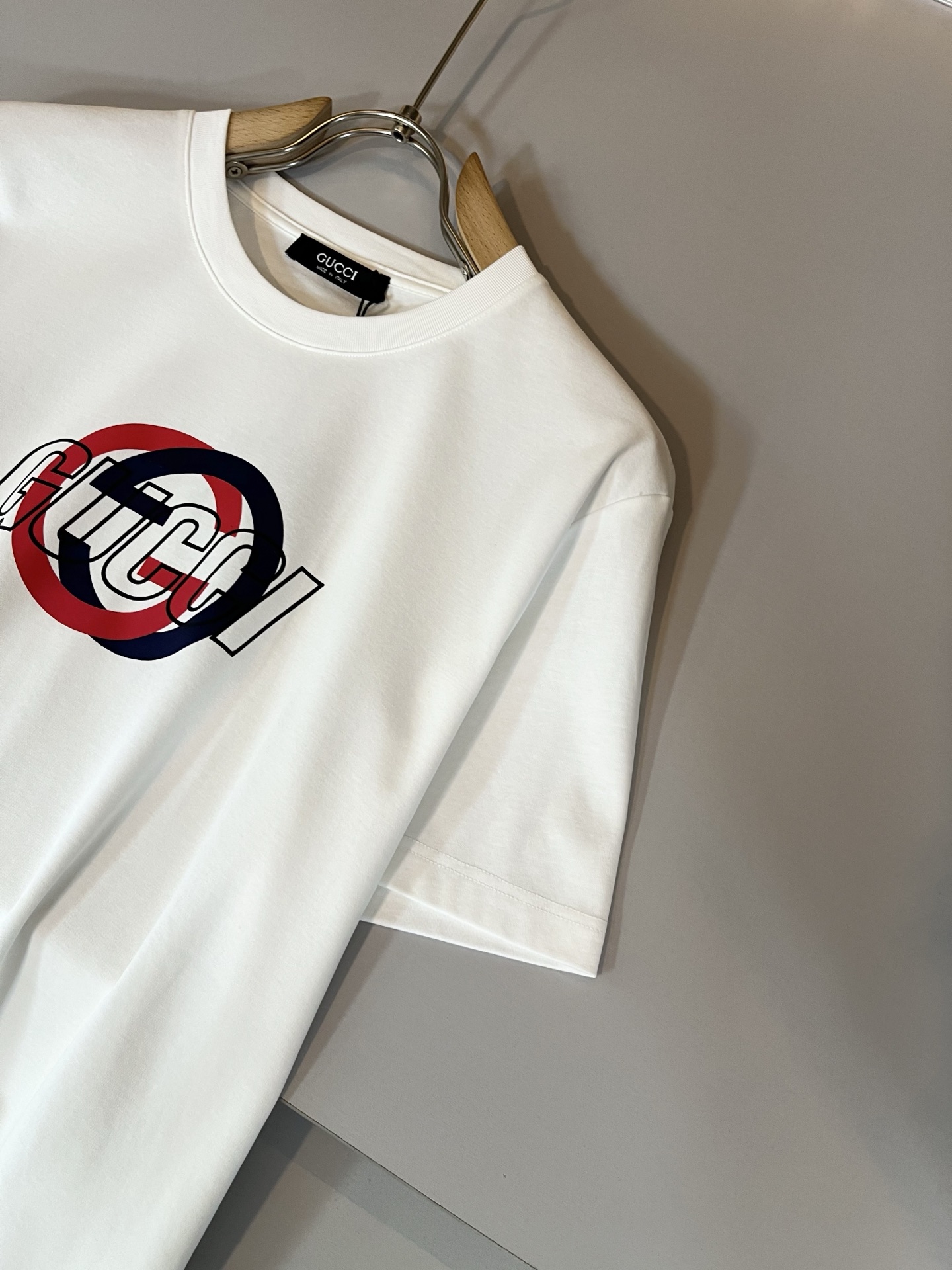  Gucc*古家 2025春夏新款男女同情侣款👫休闲宽松棉质圆领短袖T恤衫！贸易公司渠道稀出，同步官网