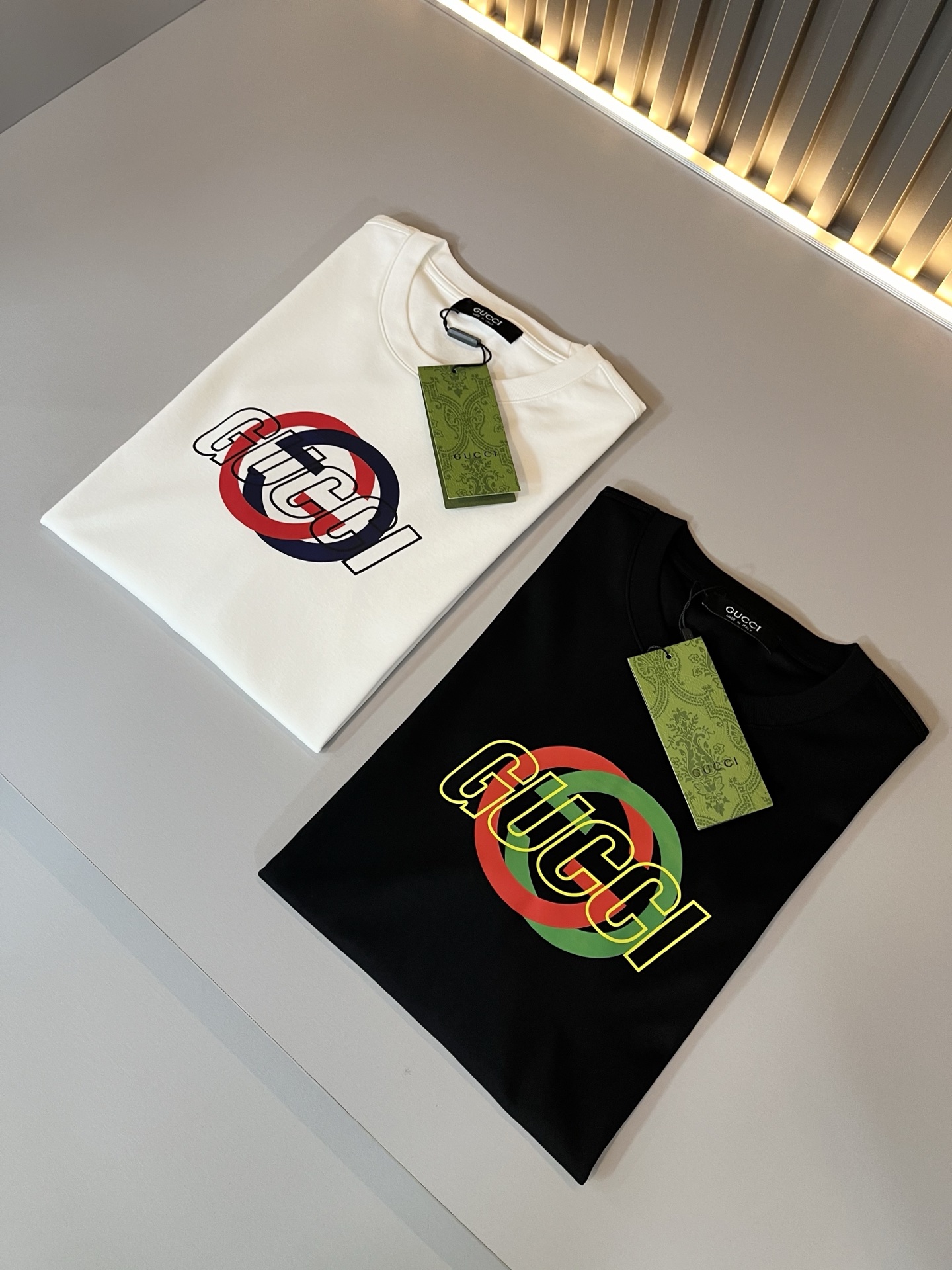   Gucc*古家 2025春夏新款男女同情侣款👫休闲宽松棉质圆领短袖T恤衫！贸易公司渠道稀出，同步官网