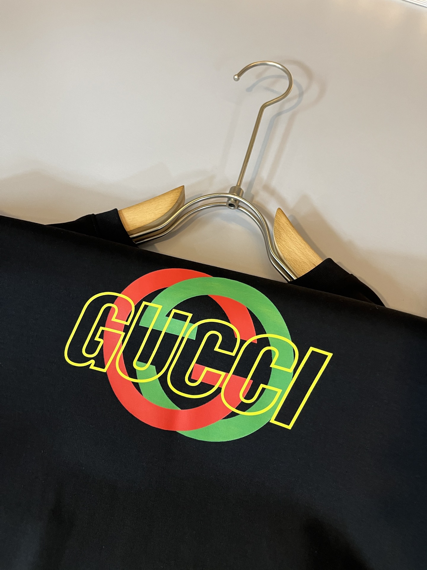   Gucc*古家 2025春夏新款男女同情侣款👫休闲宽松棉质圆领短袖T恤衫！贸易公司渠道稀出，同步官网