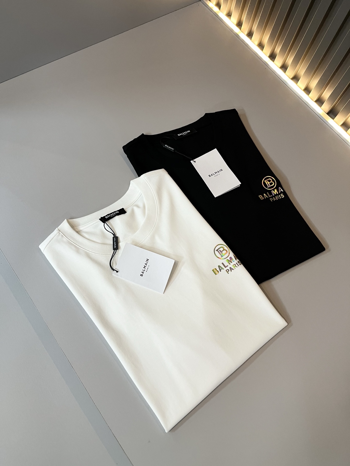  BALM*IN  巴尔曼 2025春夏新款短袖Ｔ恤。男人心目中的“里程碑”机车王国的“佼佼者”遍布世界