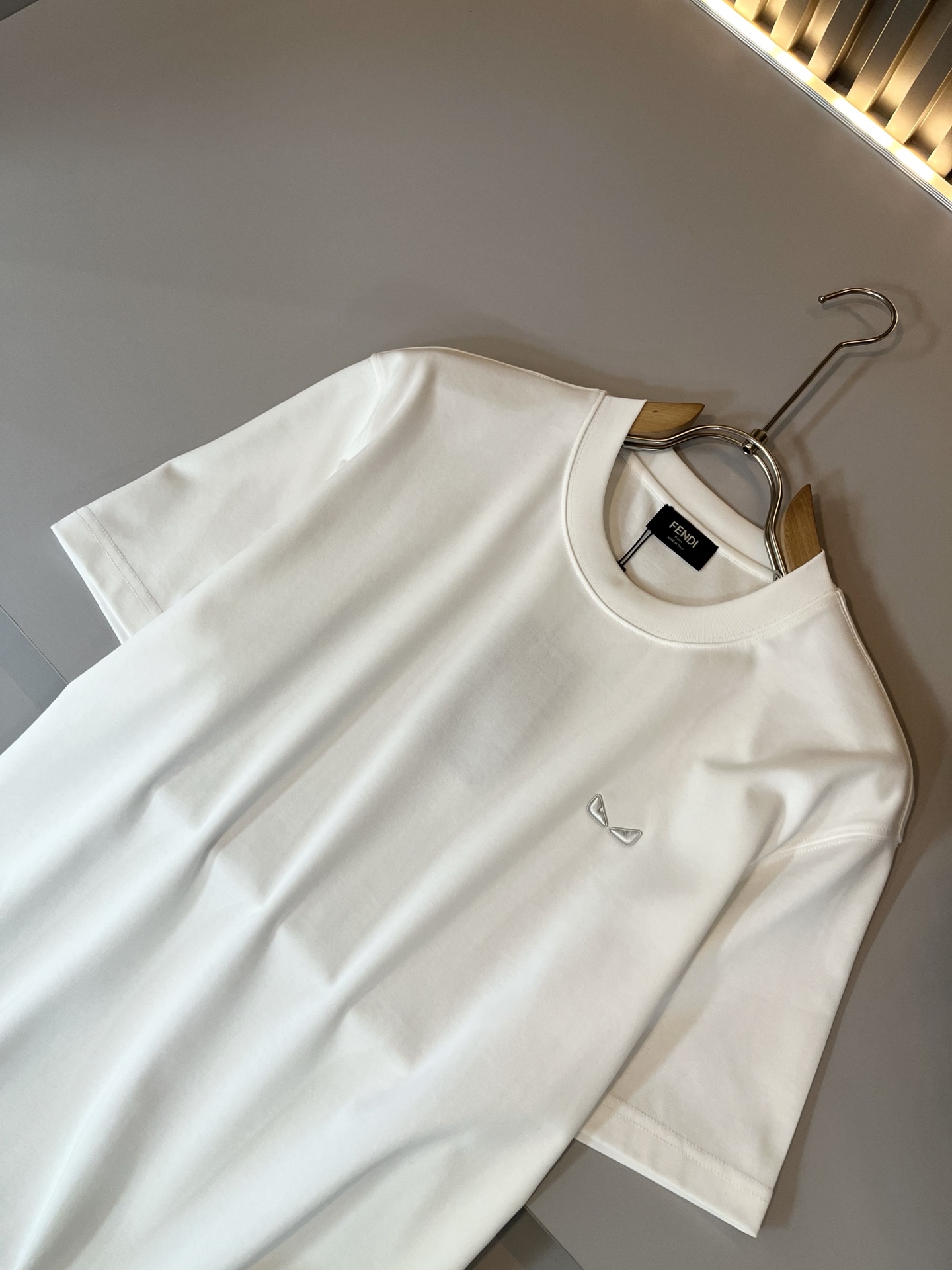 FEN*I 芬*迪2025春夏新款FD家族FF男女同款👫短袖T恤，男女同款👫百搭极简短袖。意大利原厂订单