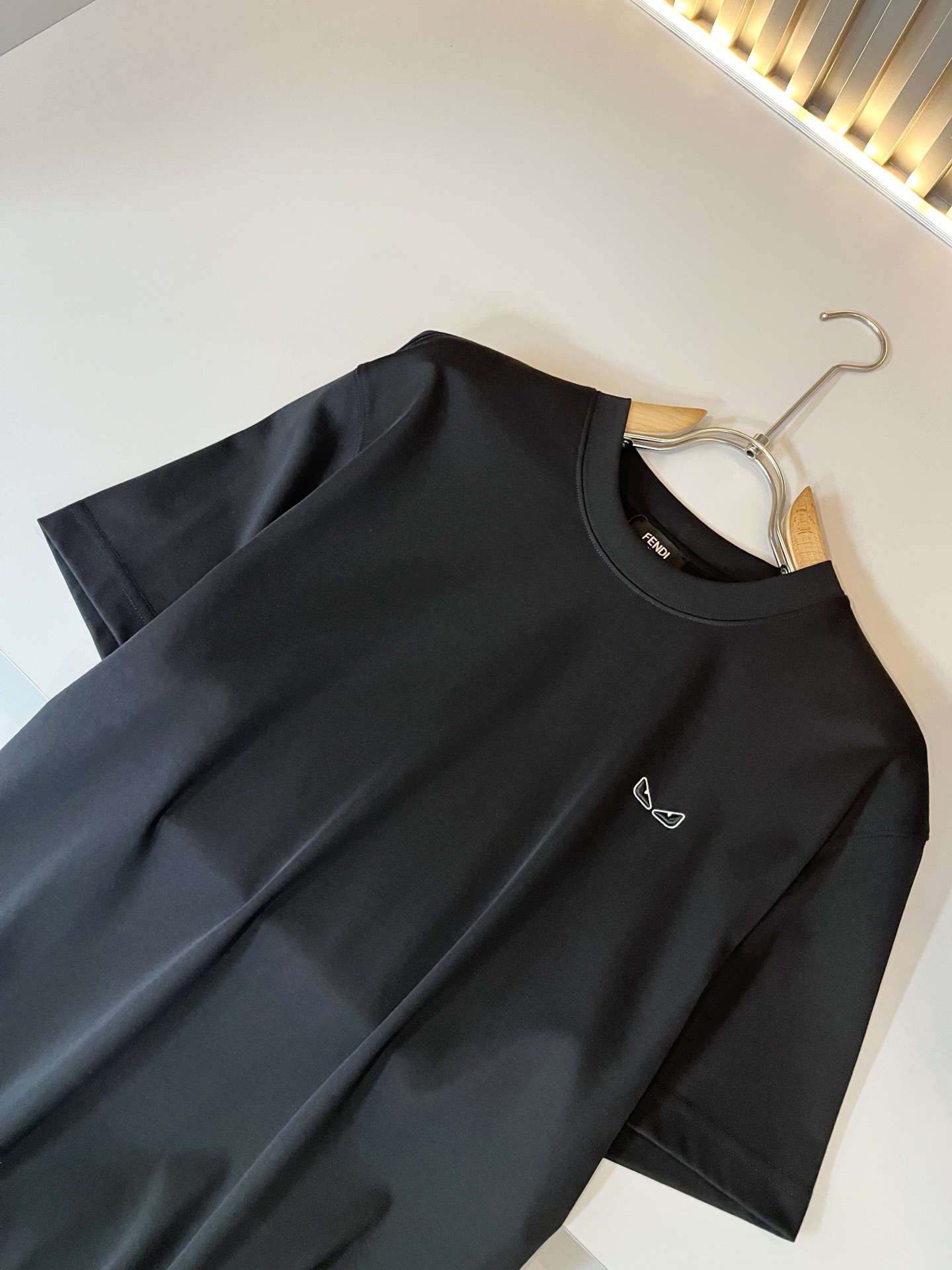 FEN*I 芬*迪2025春夏新款FD家族FF男女同款👫短袖T恤，男女同款👫百搭极简短袖。意大利原厂订单