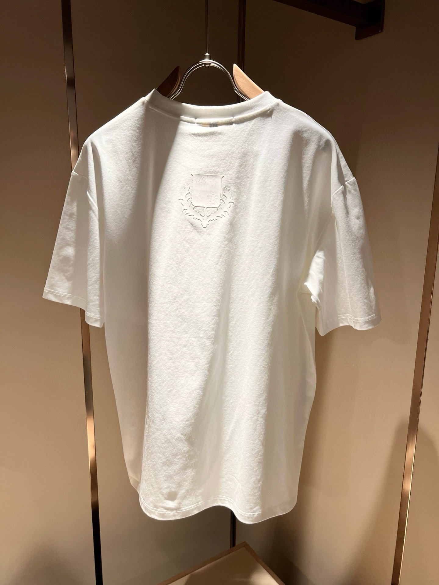  Loro Piana诺悠翩雅 2025春夏男士最新的贸易订单短袖T恤，全品相！！网红款！采用logo图